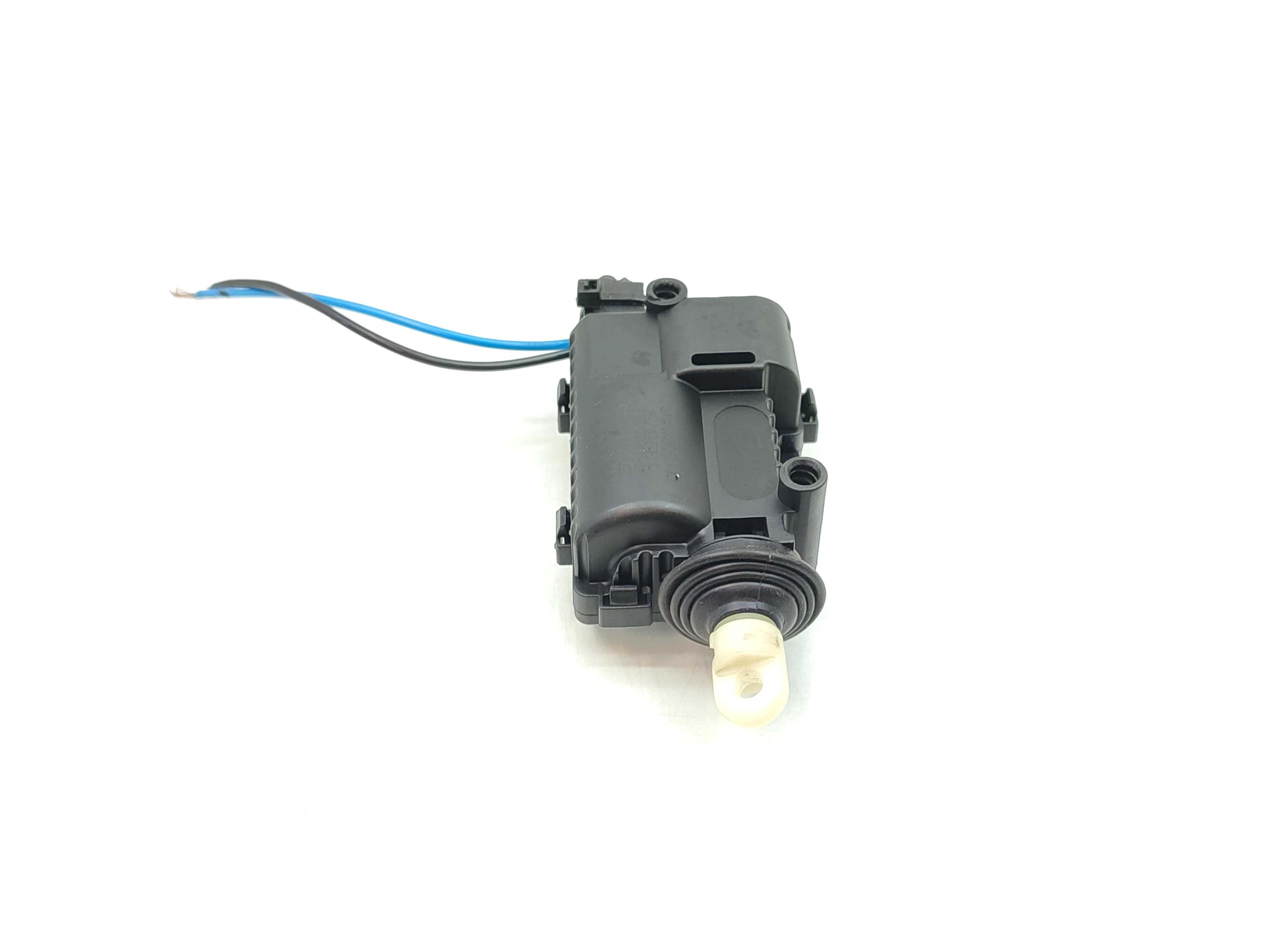 Motor Trava Elétrica Tampa Traseira Gm Astra 1999 2000 2001 2