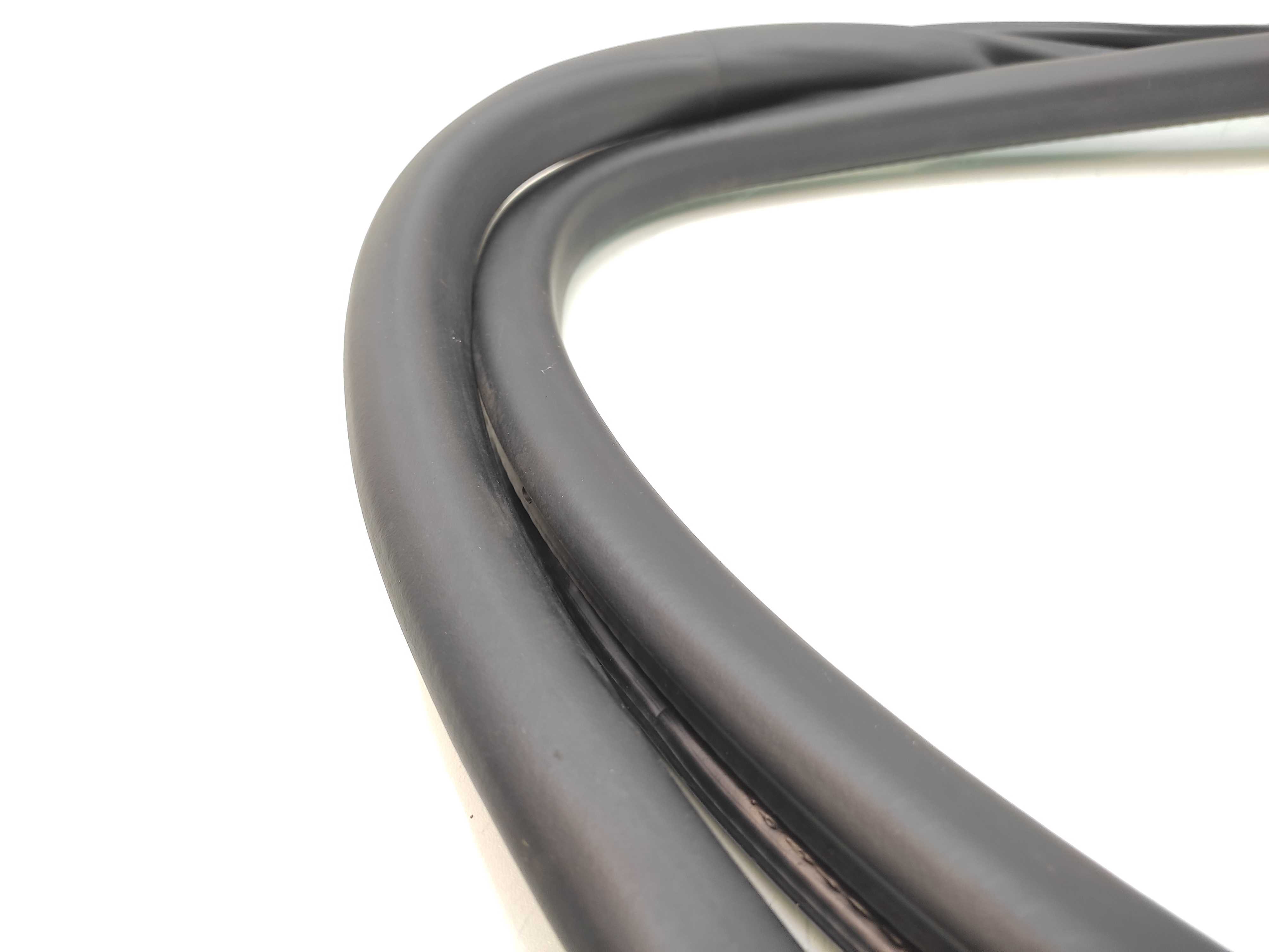 Borracha Vedação Porta Traseira Esquerda Vw Tiguan 2011 2012 2