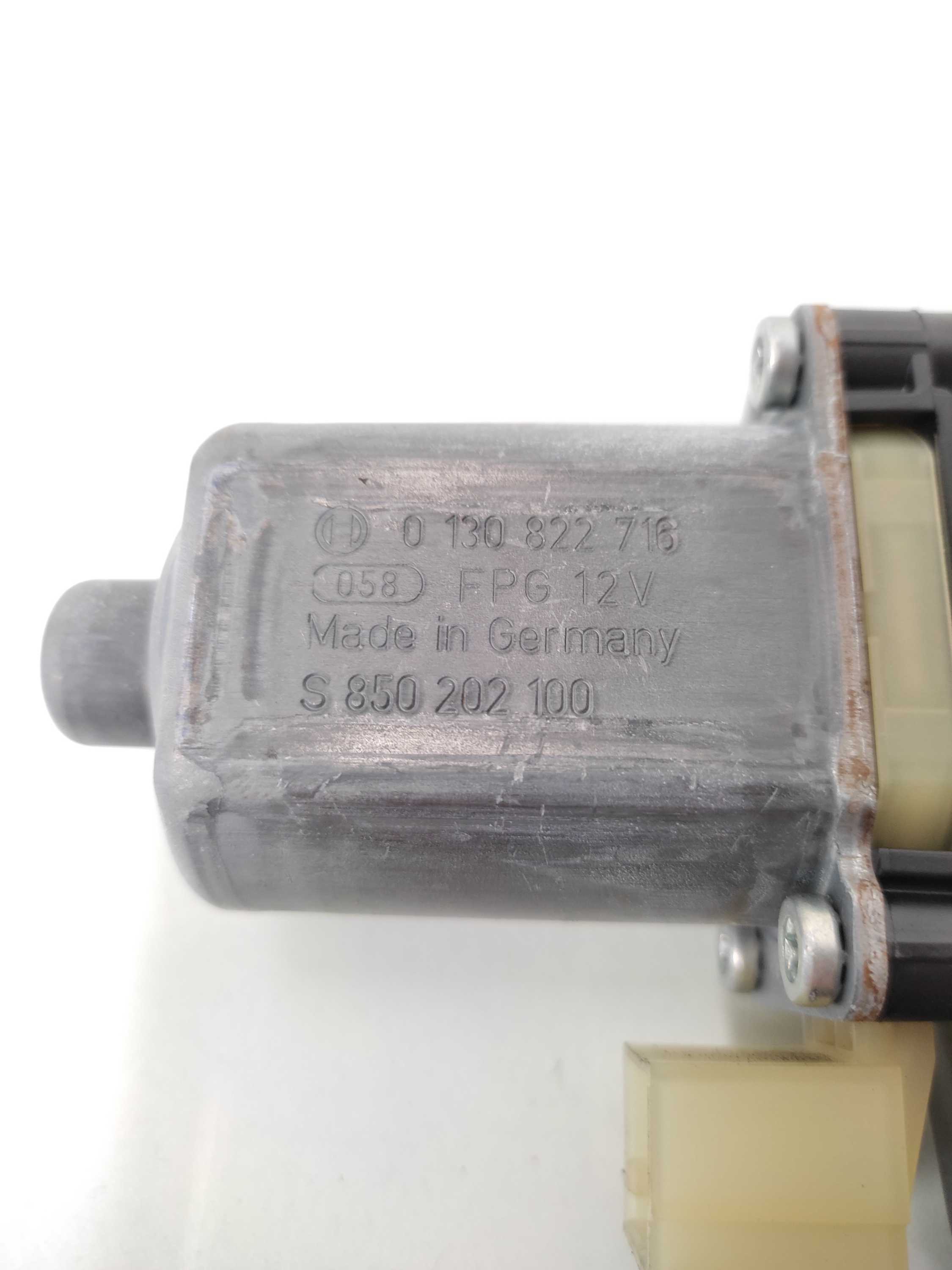 Motor Vidro Elétrico Porta Dianteira Direita Vw Golf 2015 3