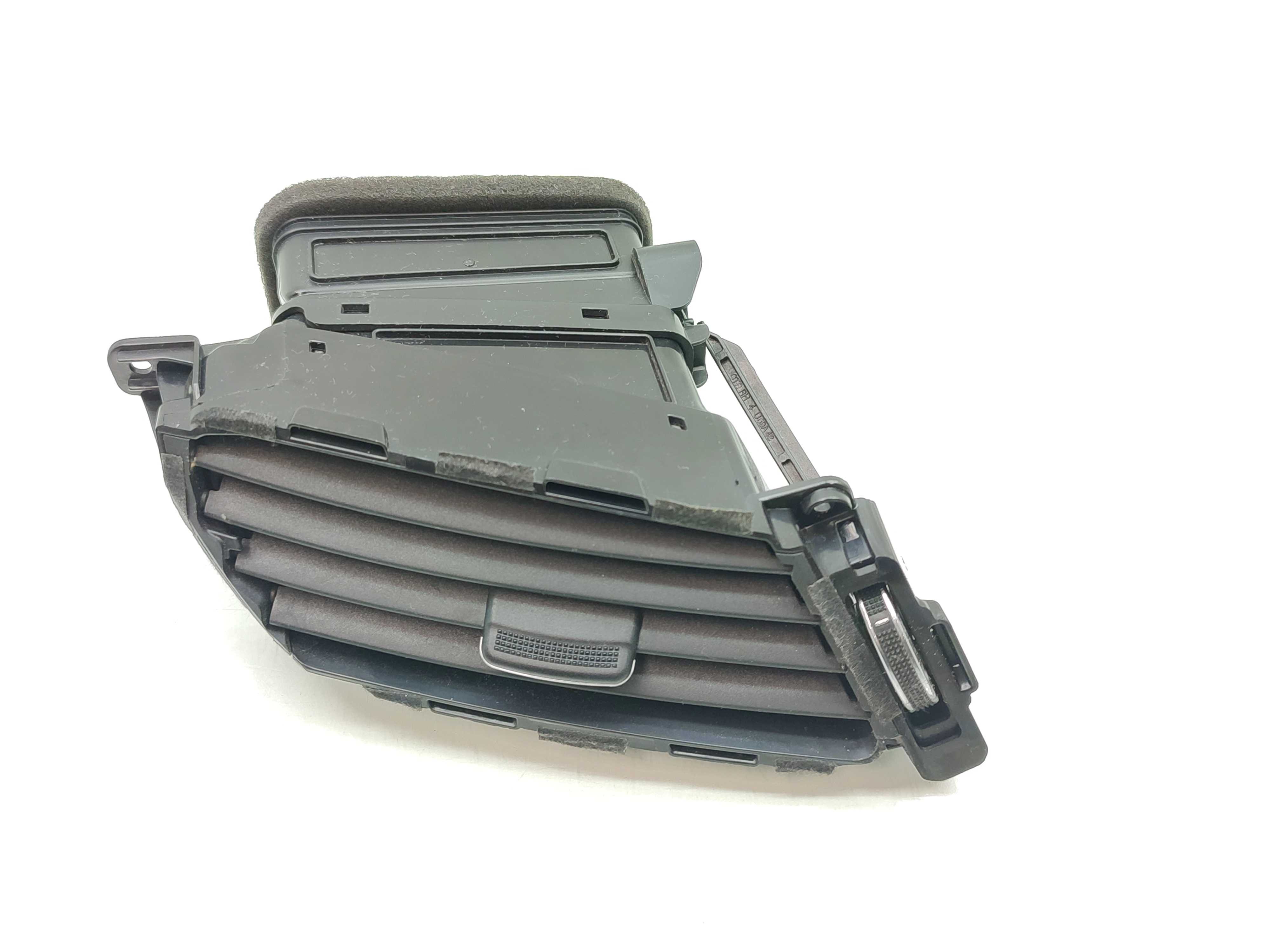 Difusor Ar Central Direito Painel Hyundai Veloster 2011 12 1