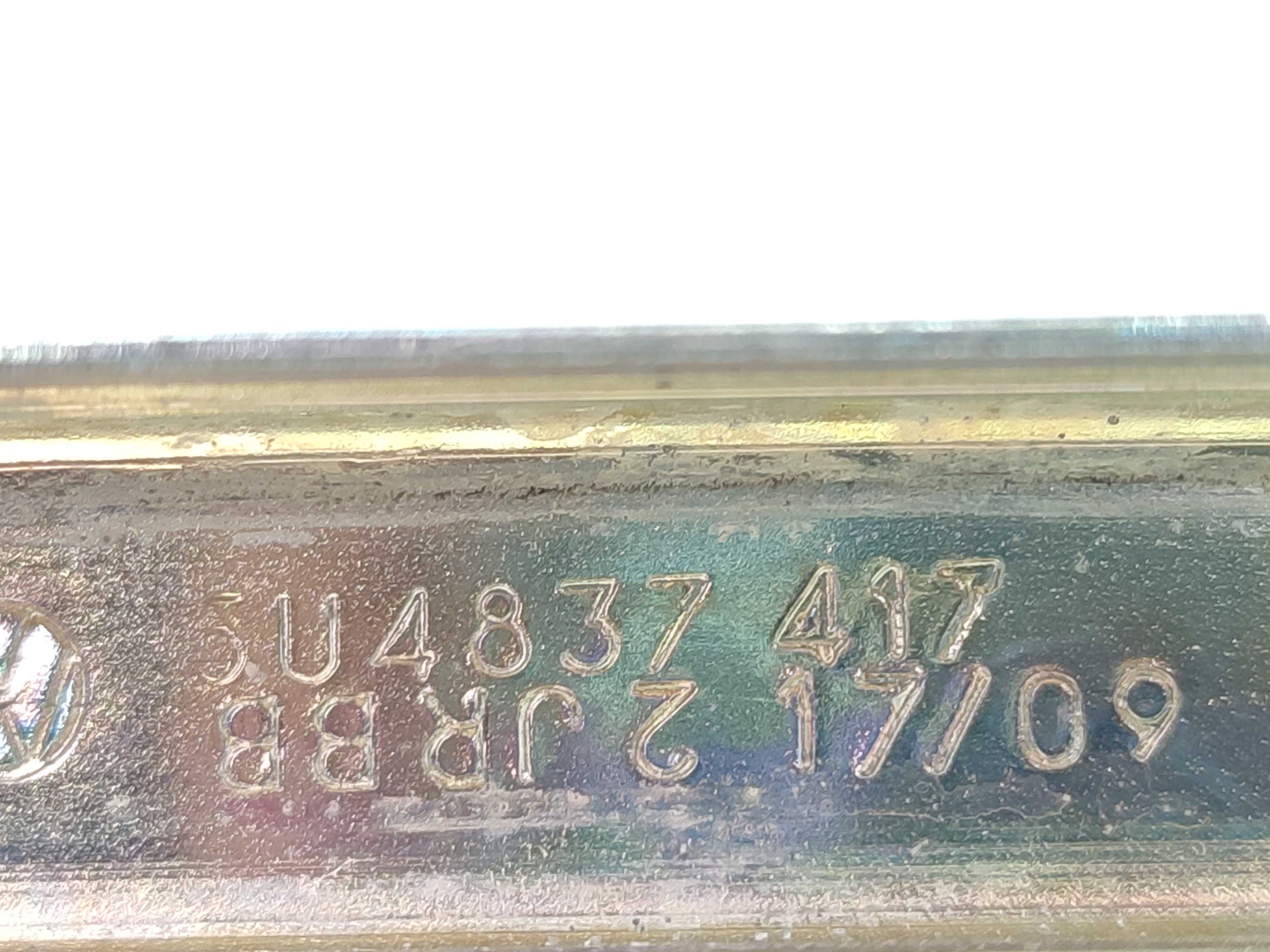 Guia Vidro Porta Dianteira Esquerda Vw Gok Voyage G5 G6 3