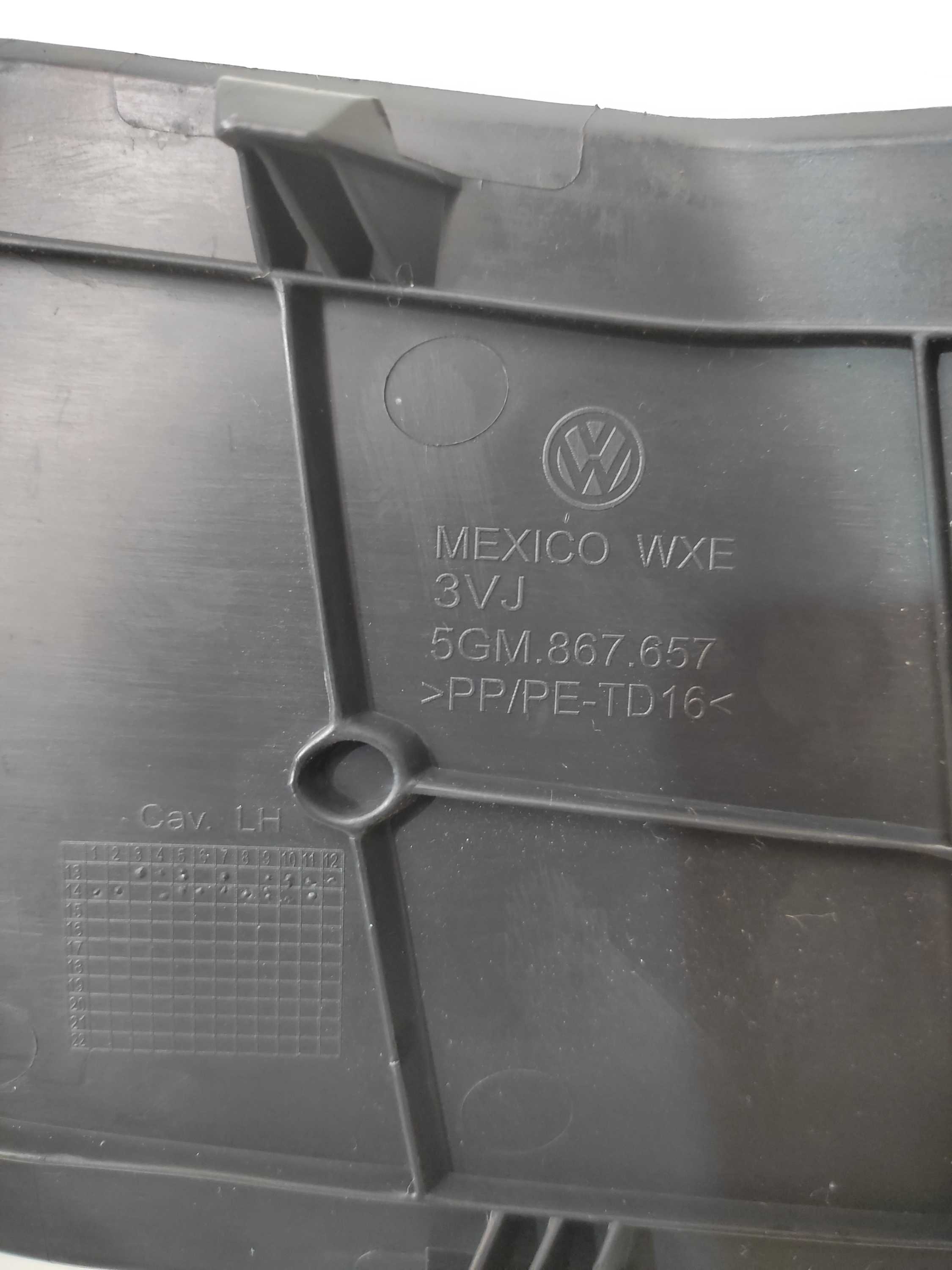 Tampa Do Acesso A Lanterna Traseira Esquerda Vw Golf 2015 3