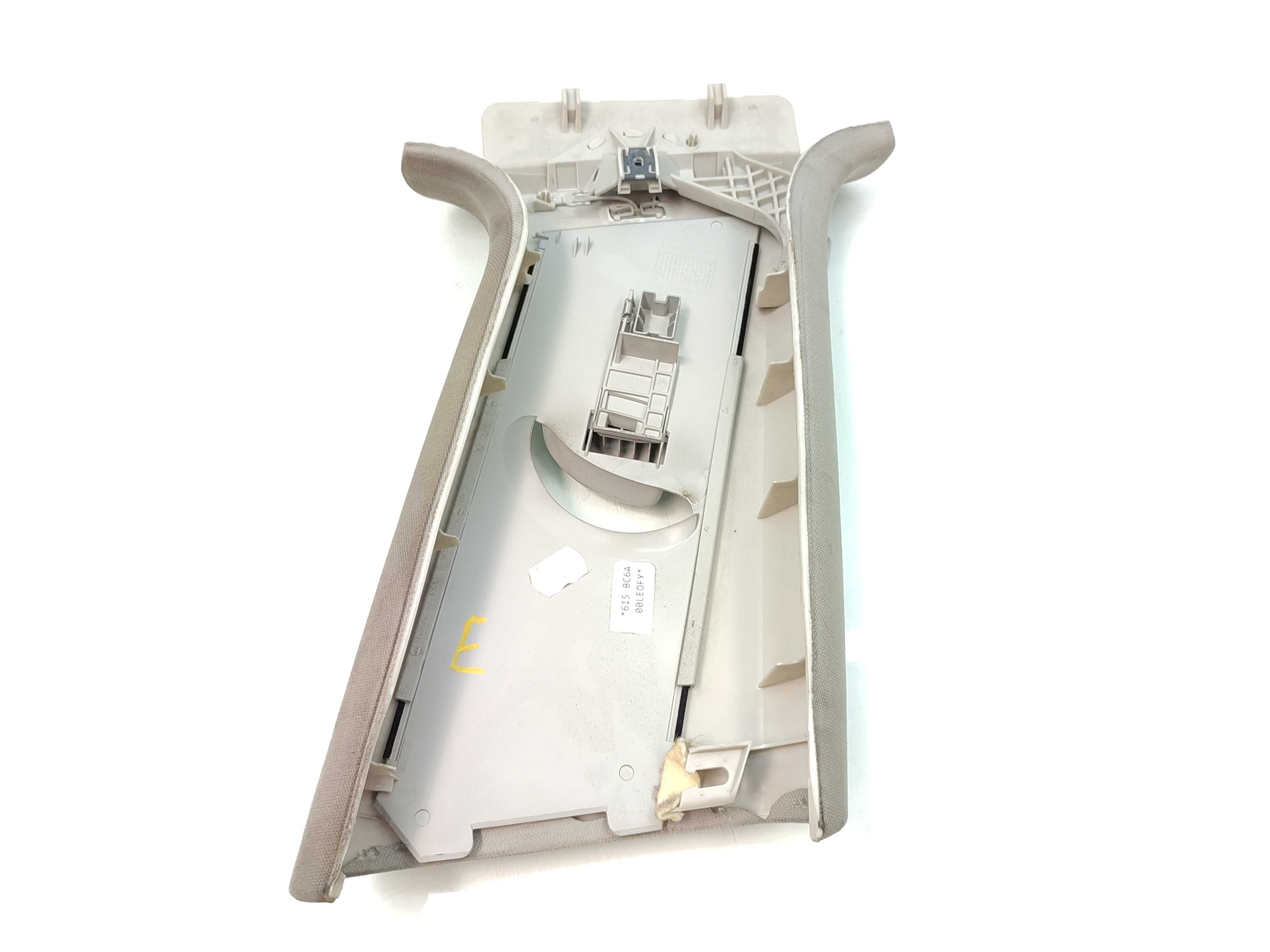 Acabamento Coluna Central Esquerda Vw Jetta Variant 2012 2