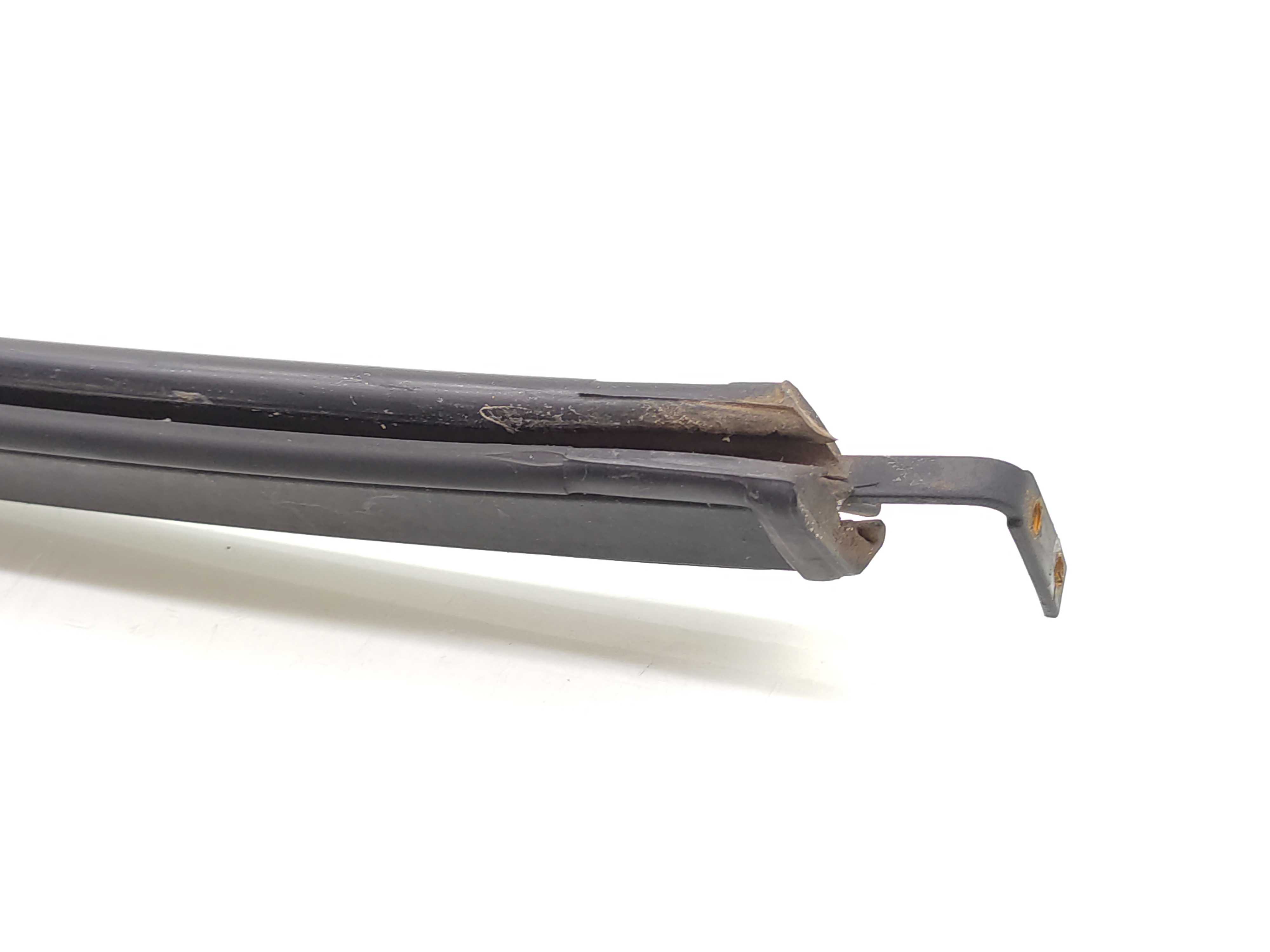 Guia Vidro Fixo Traseiro Direito Ford Fiesta Street 2002 03 3