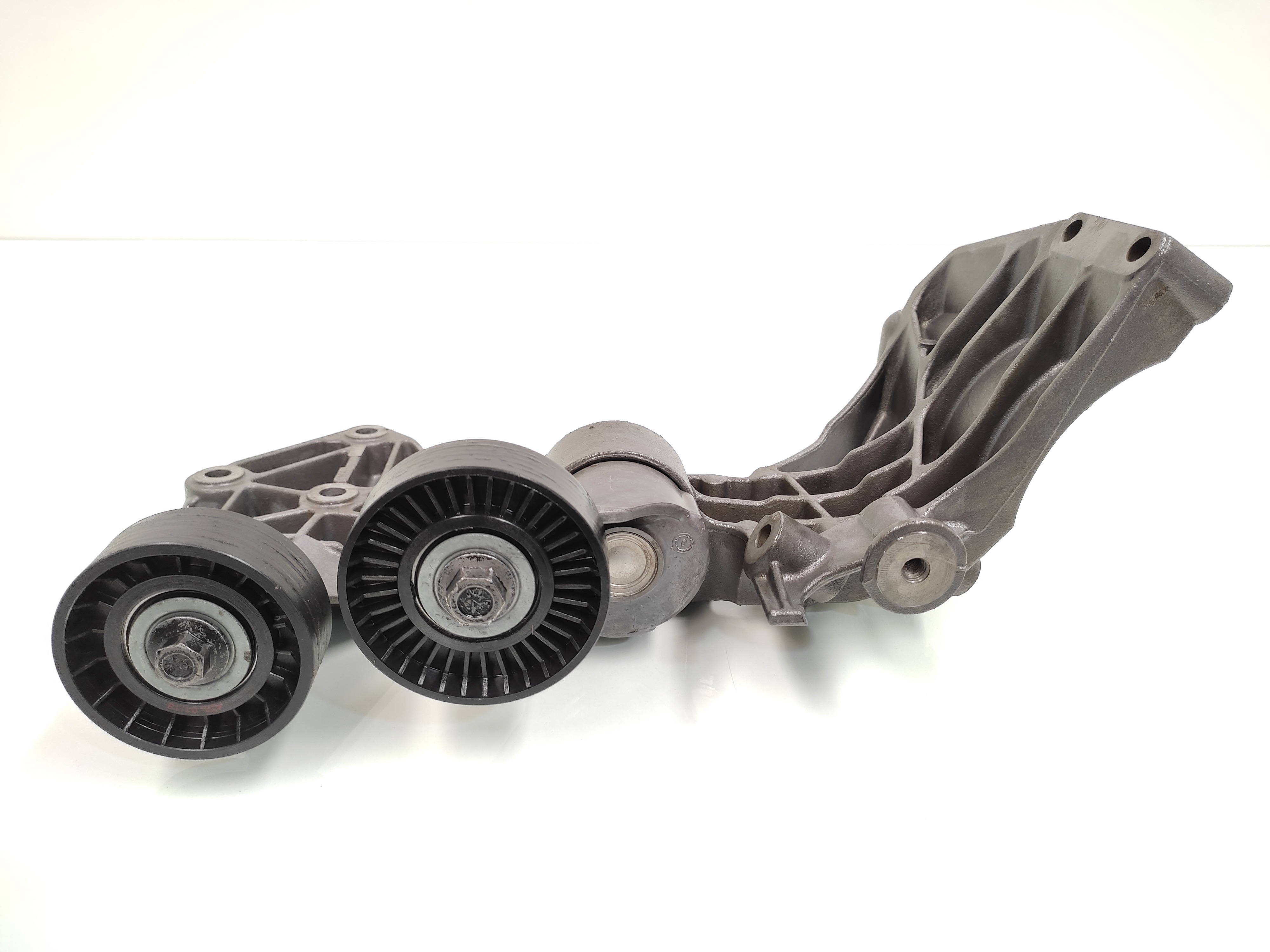 Suporte Alternador Compressor Mb Classe A 160 190 2000 2001 2