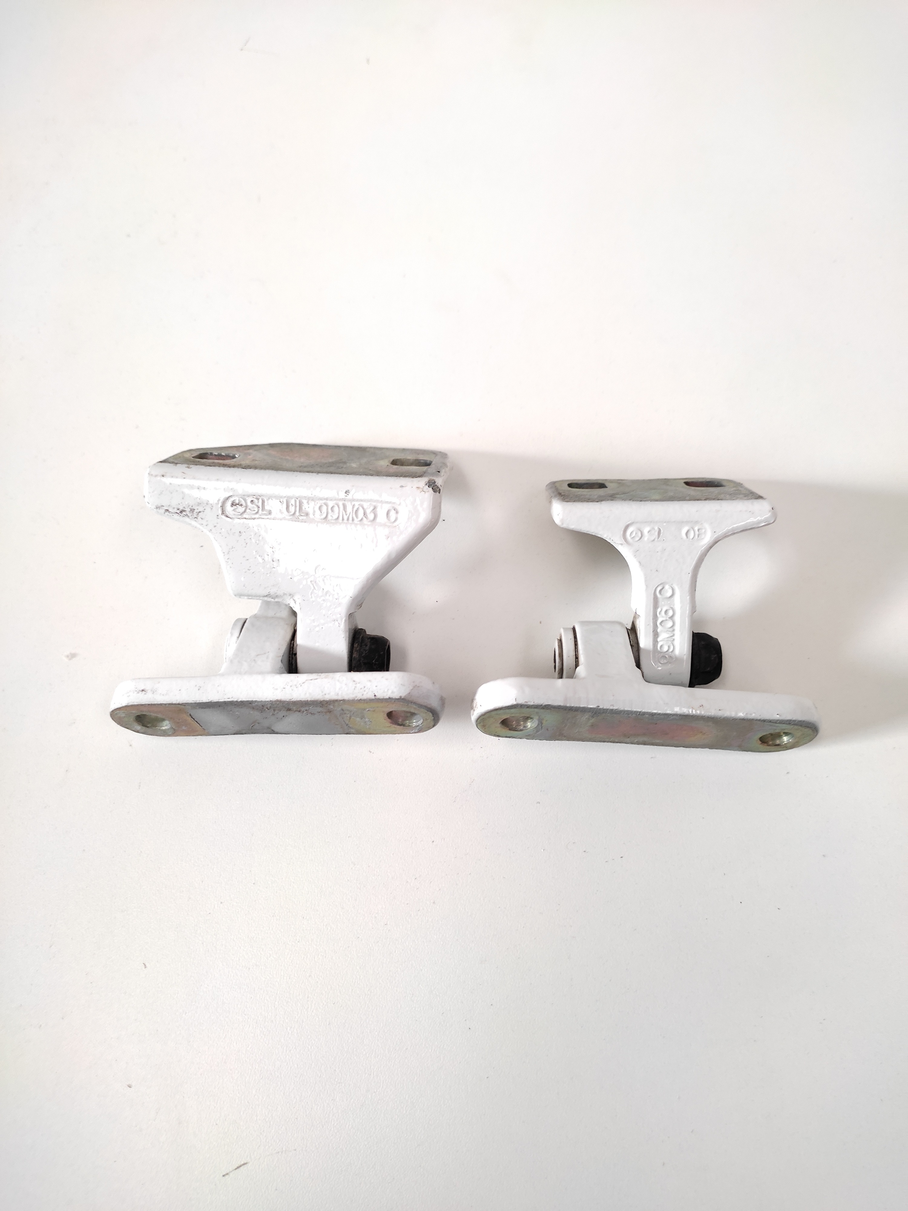 Dobradiça Porta Traseira Esquerda Mercedes Classe A 160 99 2