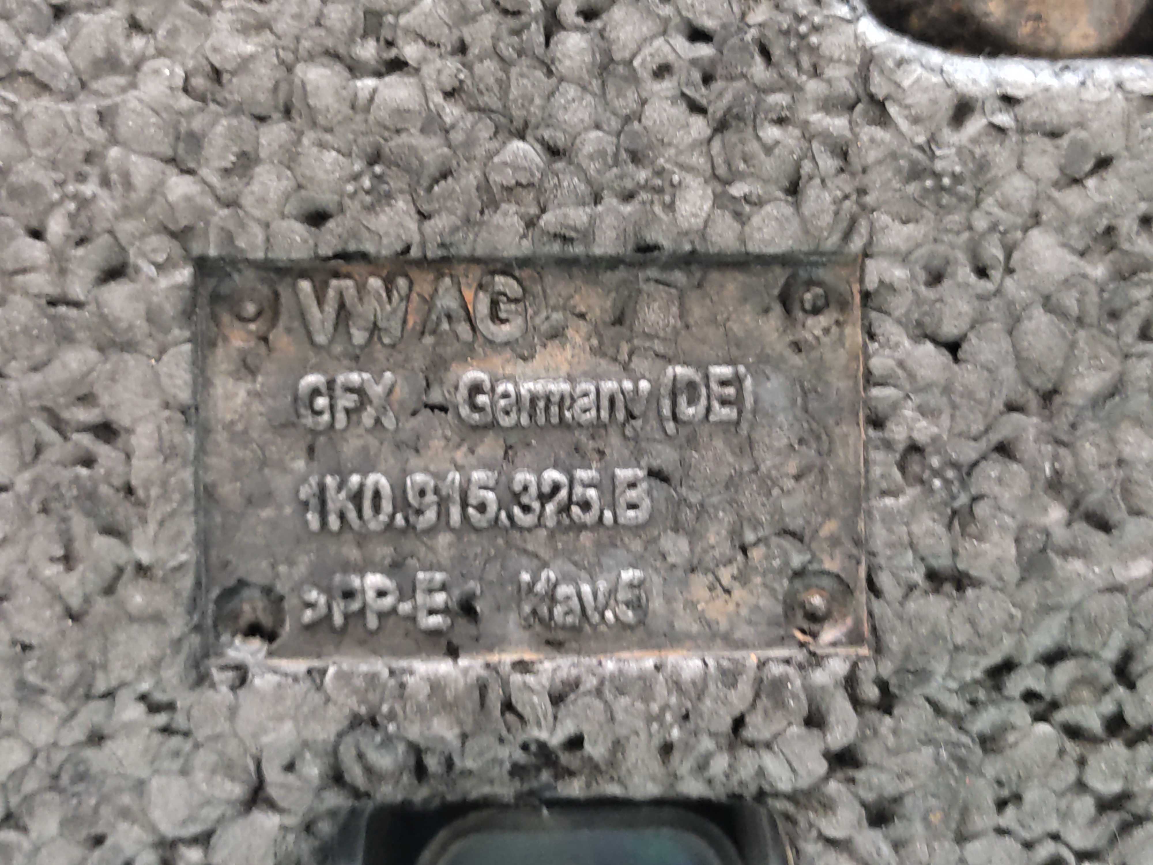 Caixa Suporte Bateria Vw Tiguan 2.0 Tsi 2009 2010 2012 2012 9