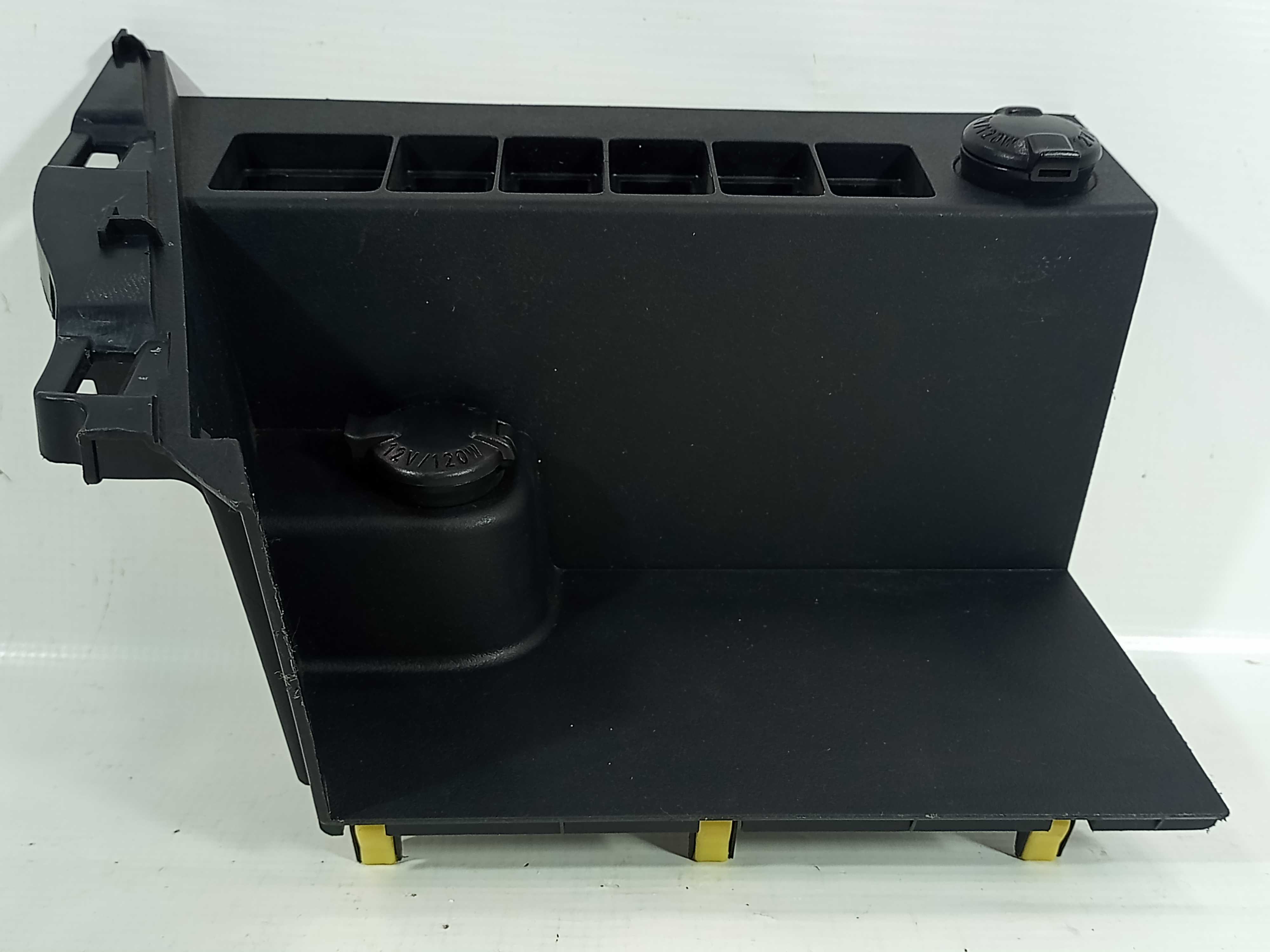 Acabamento Interno Tomada 12v Painel Rav4 2013 Á 2016
