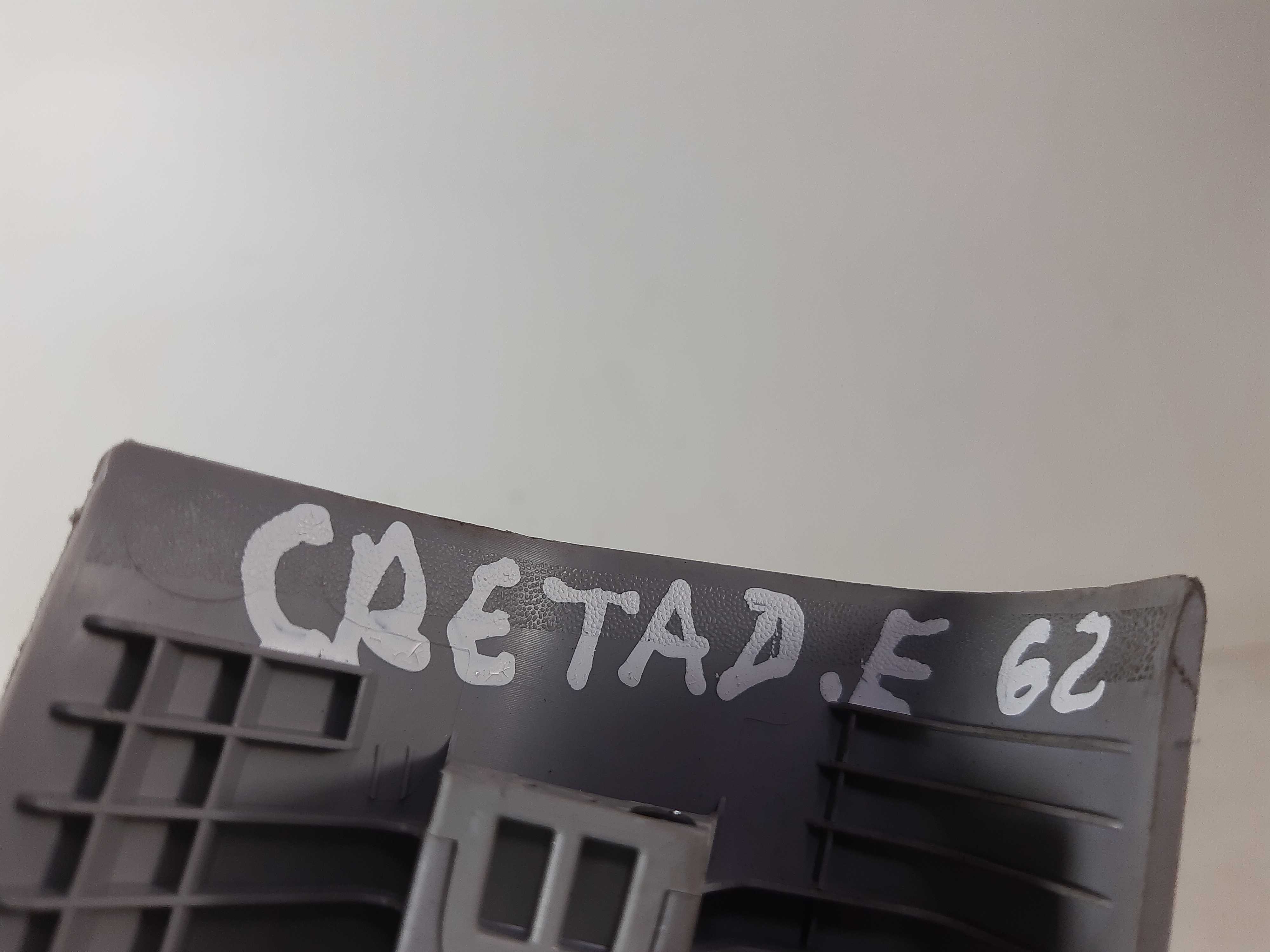 Moldura Coluna Esquerda Parabrisa Hyundai Creta 2017 A 2020