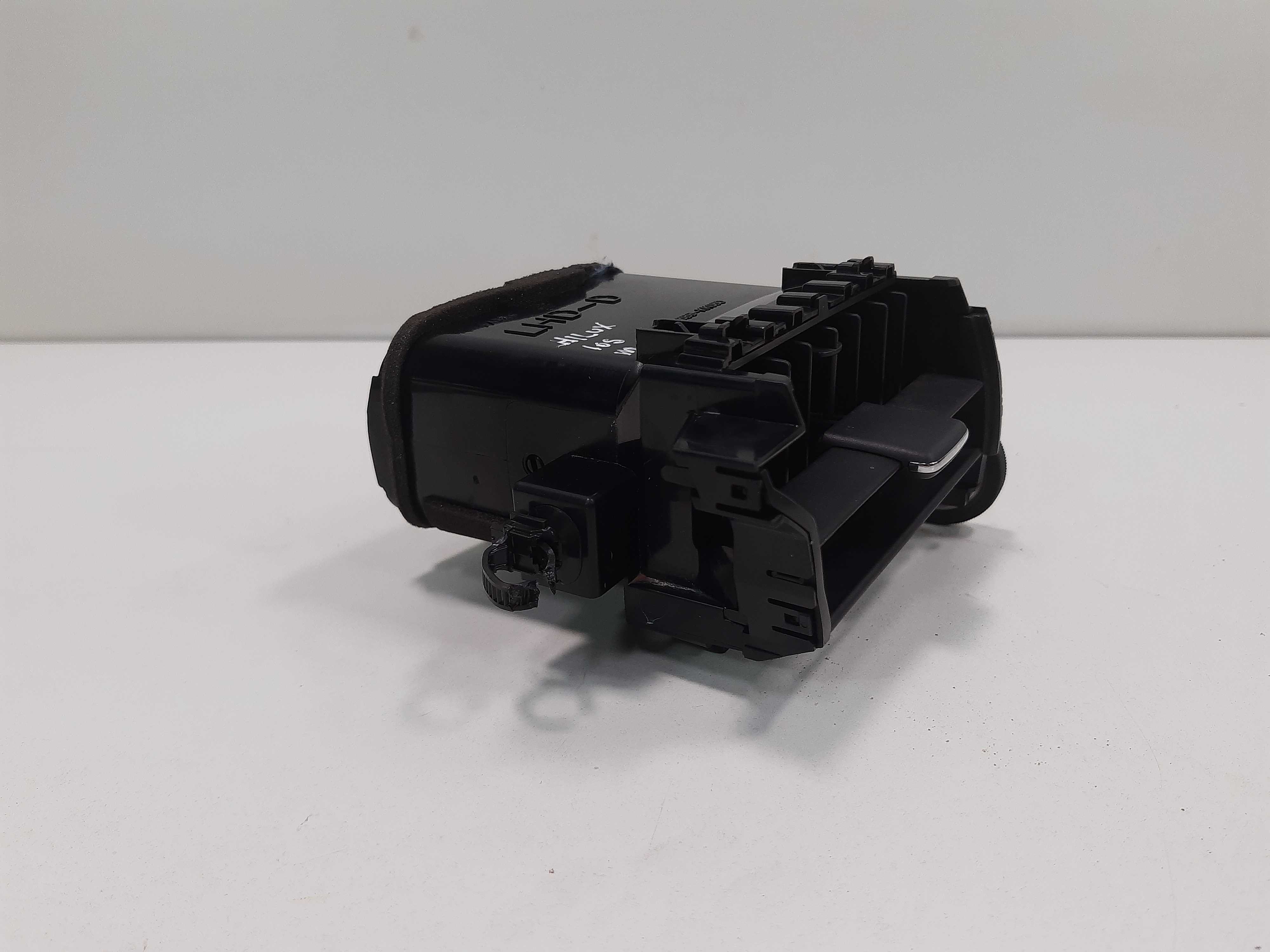 Difusor Ar Central Esquerdo Painel Toyota Hilux 2016 A 2020