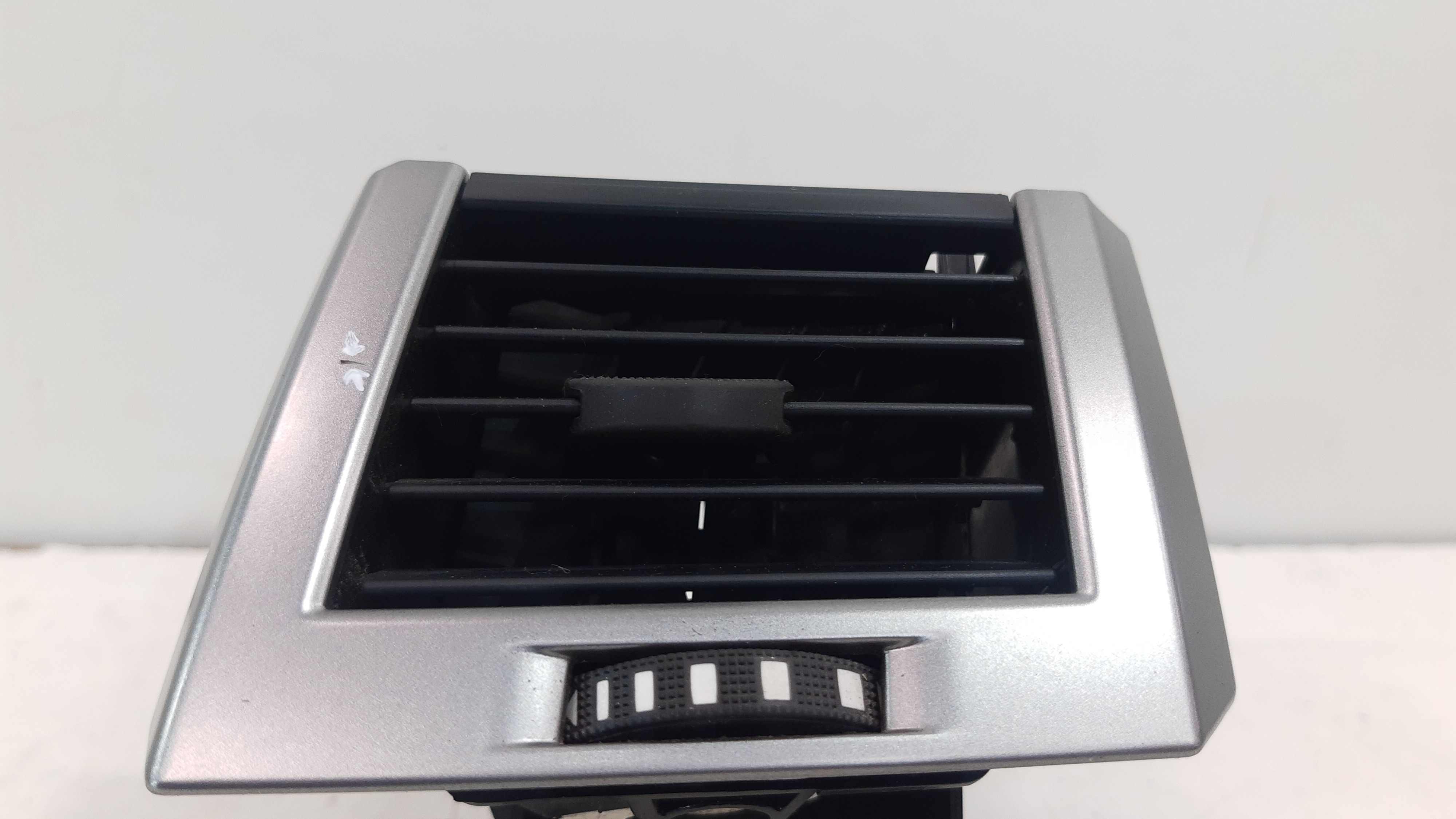 Difusor Ar Dianteiro Direito Range Rover Sport 2006 Á 2011