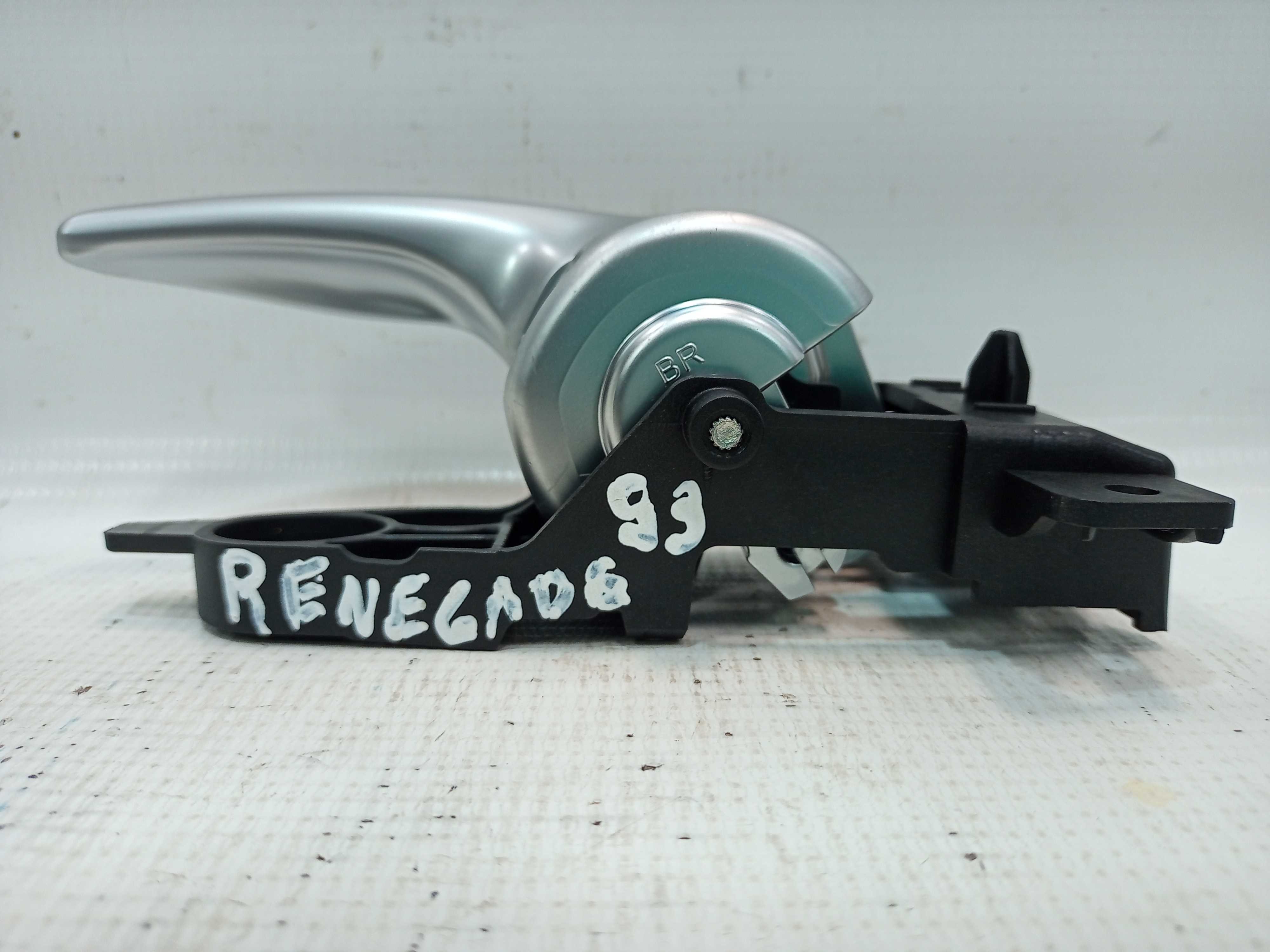 Maçaneta Interna Traseira Esquerda Renegade 2016 A 2021