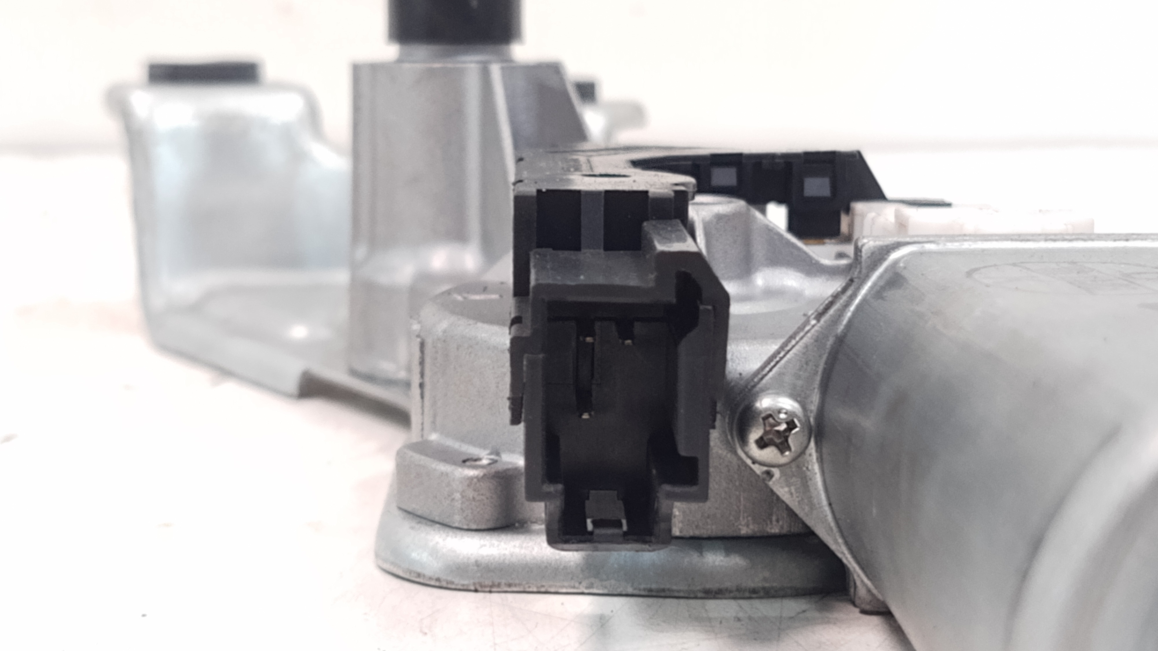 Motor Limpador Vidro Vigia Range Rover Sport 2006 Á 2011