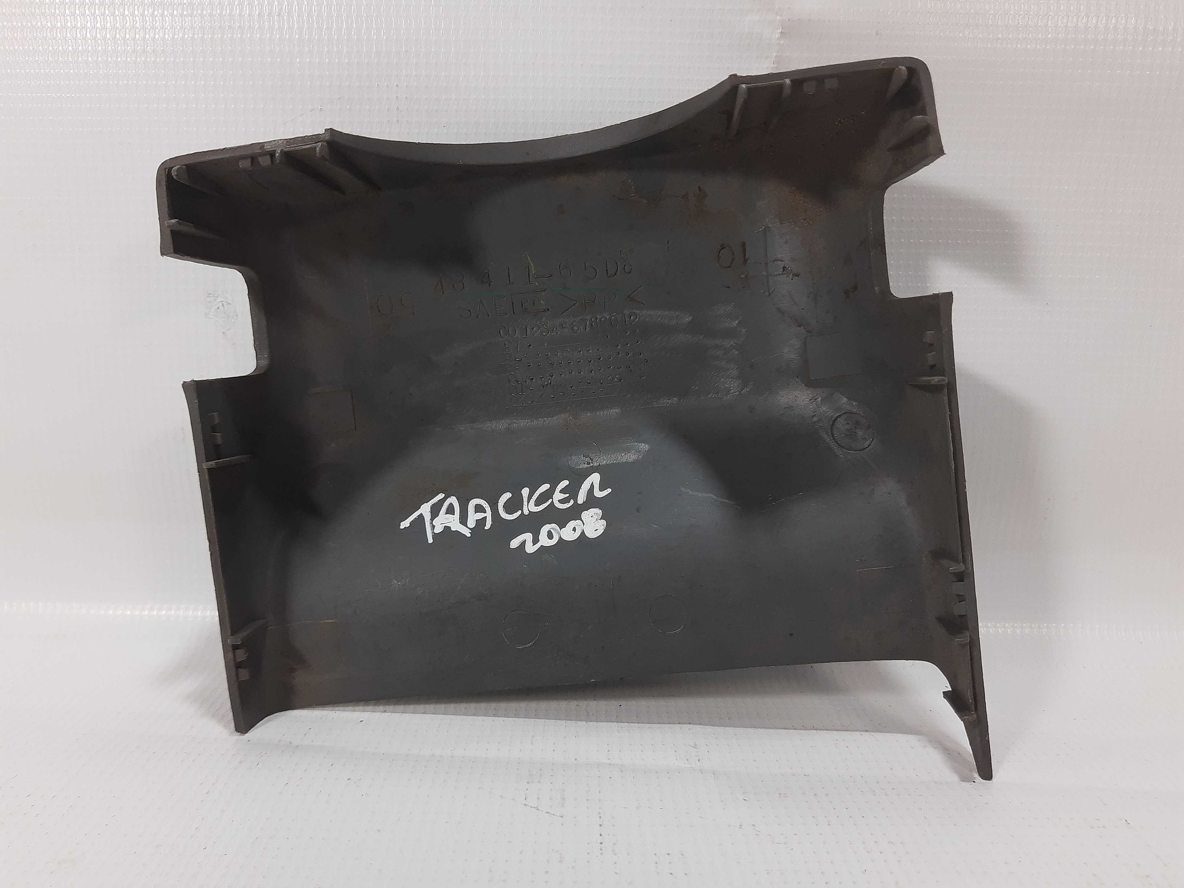 Moldura Superior Coluna Gm Tracker 2003 2004 A 2009
