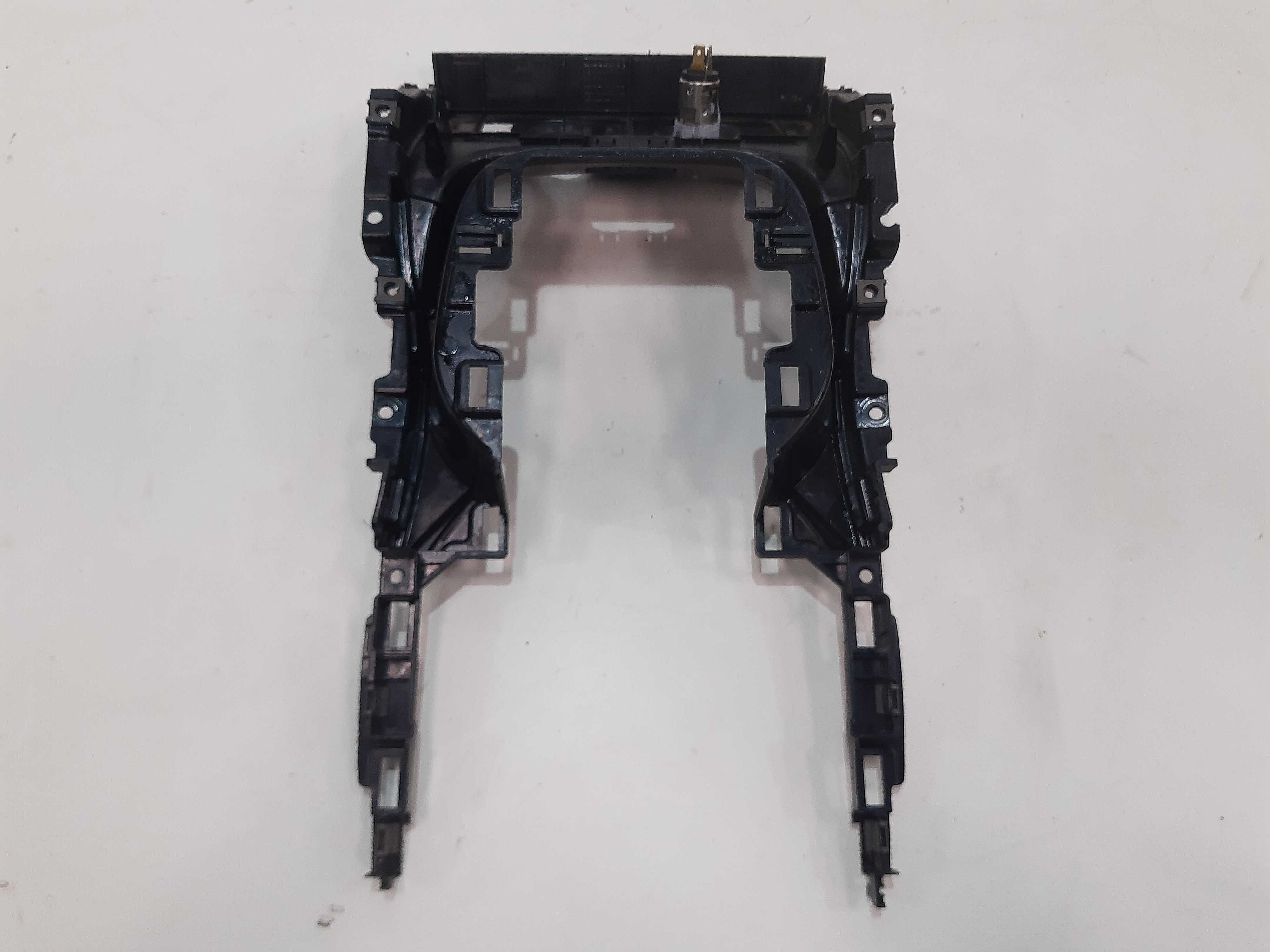 Acabamento Console Tomada 12v Santa Fé 2012 2013 2014 2015