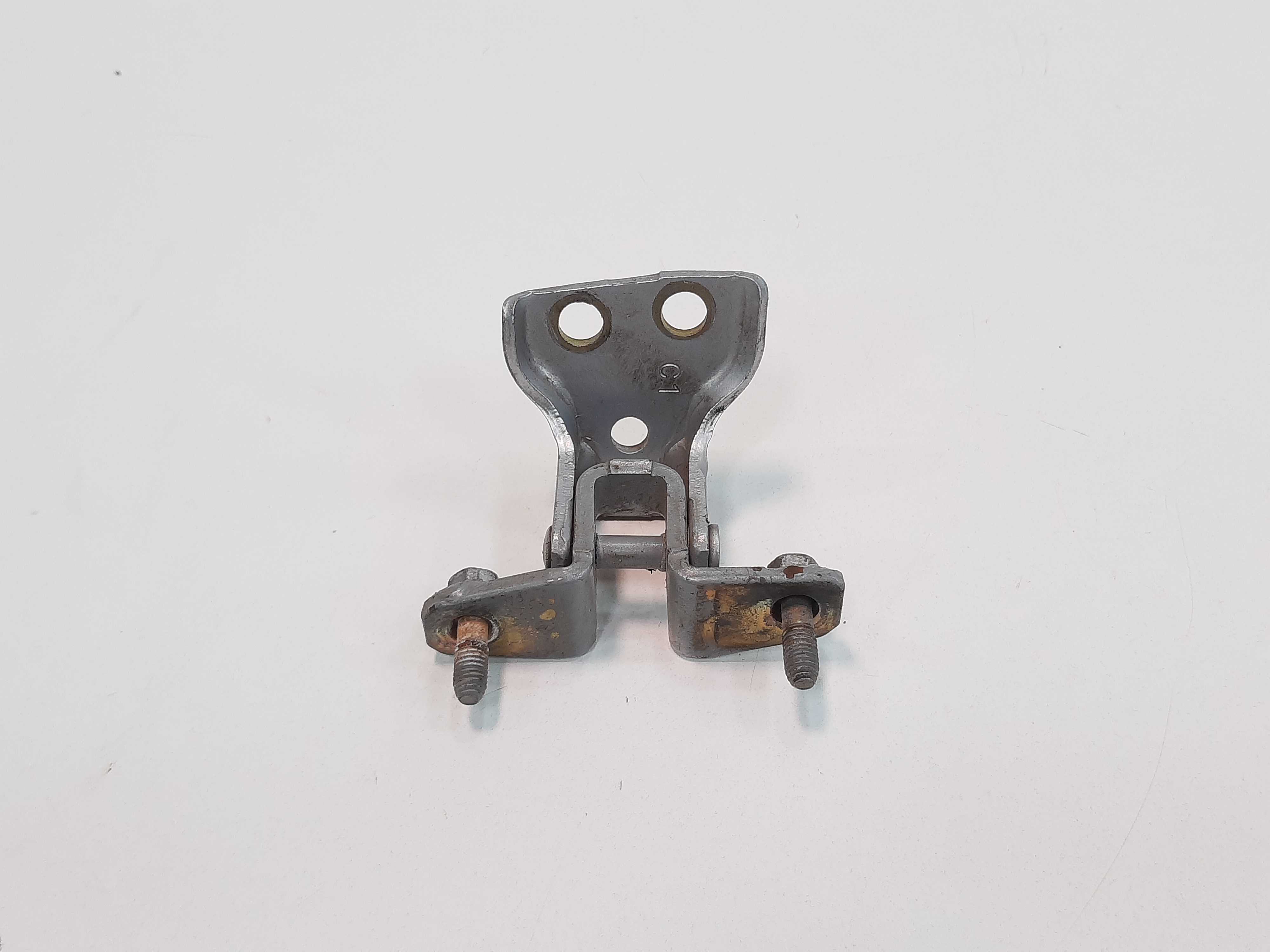 Dobradiça Porta Traseira Direita Space Wagon 1998 A 2004