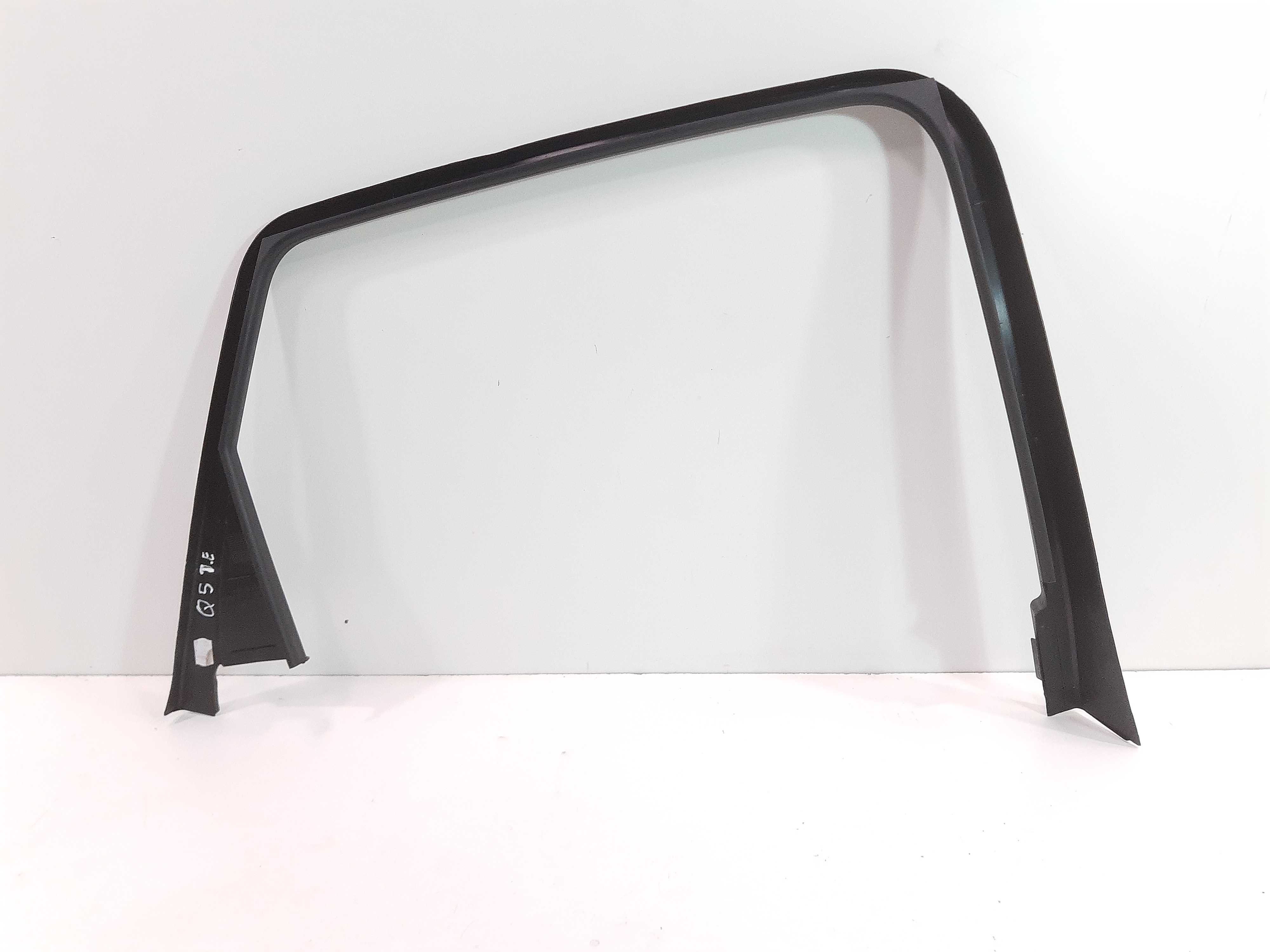 Guarnição Interna Porta Traseira Esquerda Audi Q5 2009 2013