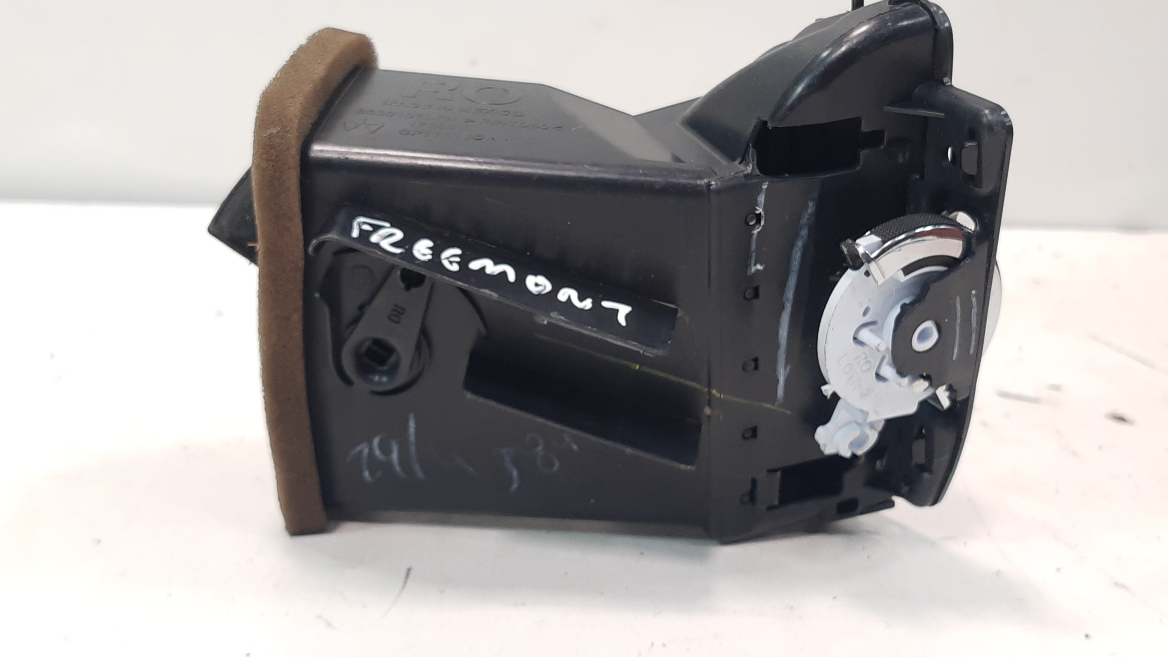 Difusor Ar Direito Fiat Freemont 2008 2009 2010 2011 Á 2015
