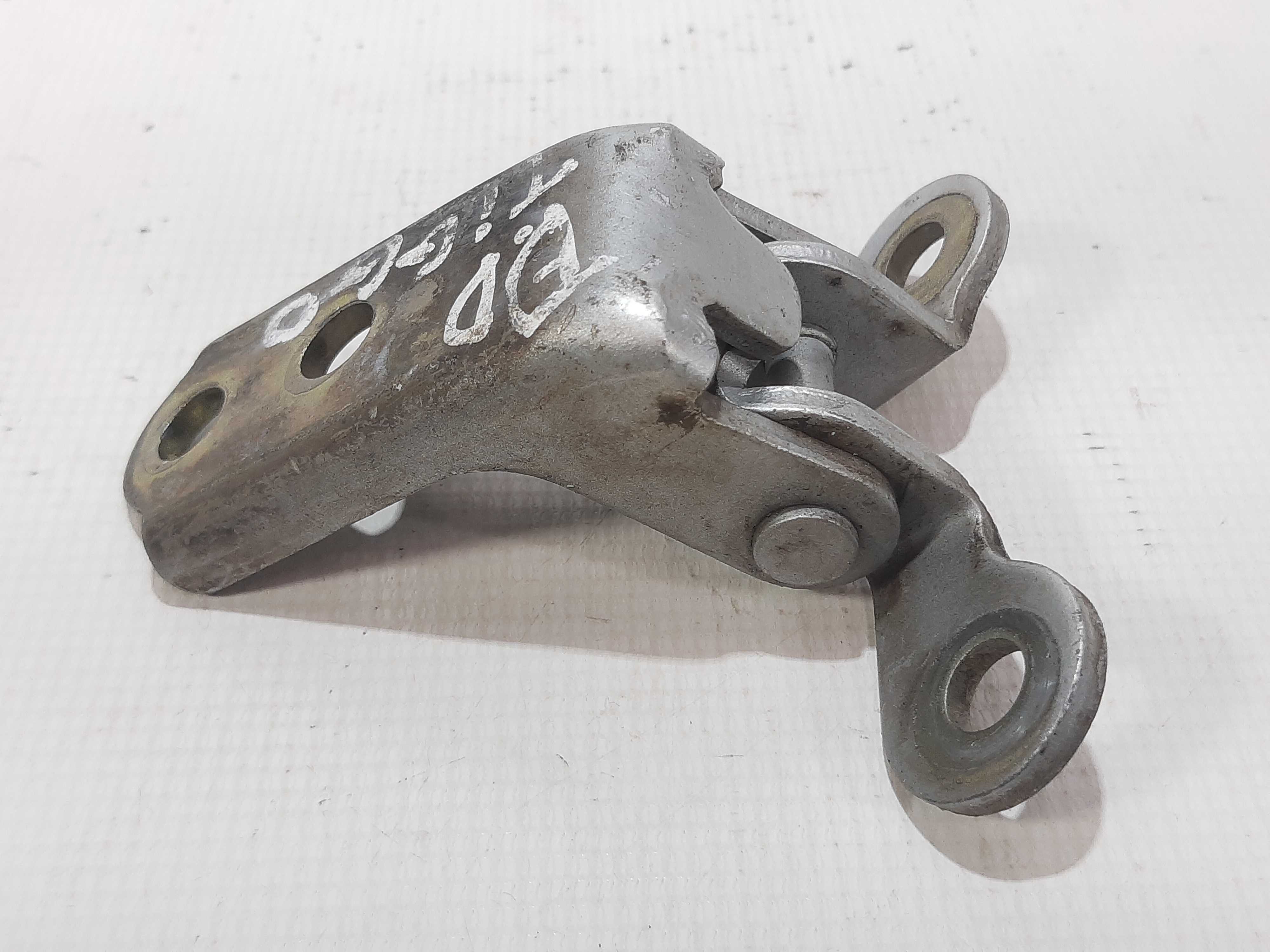 Dobradiça Porta Dianteira Direita Chery Tiggo 2009 A 2015
