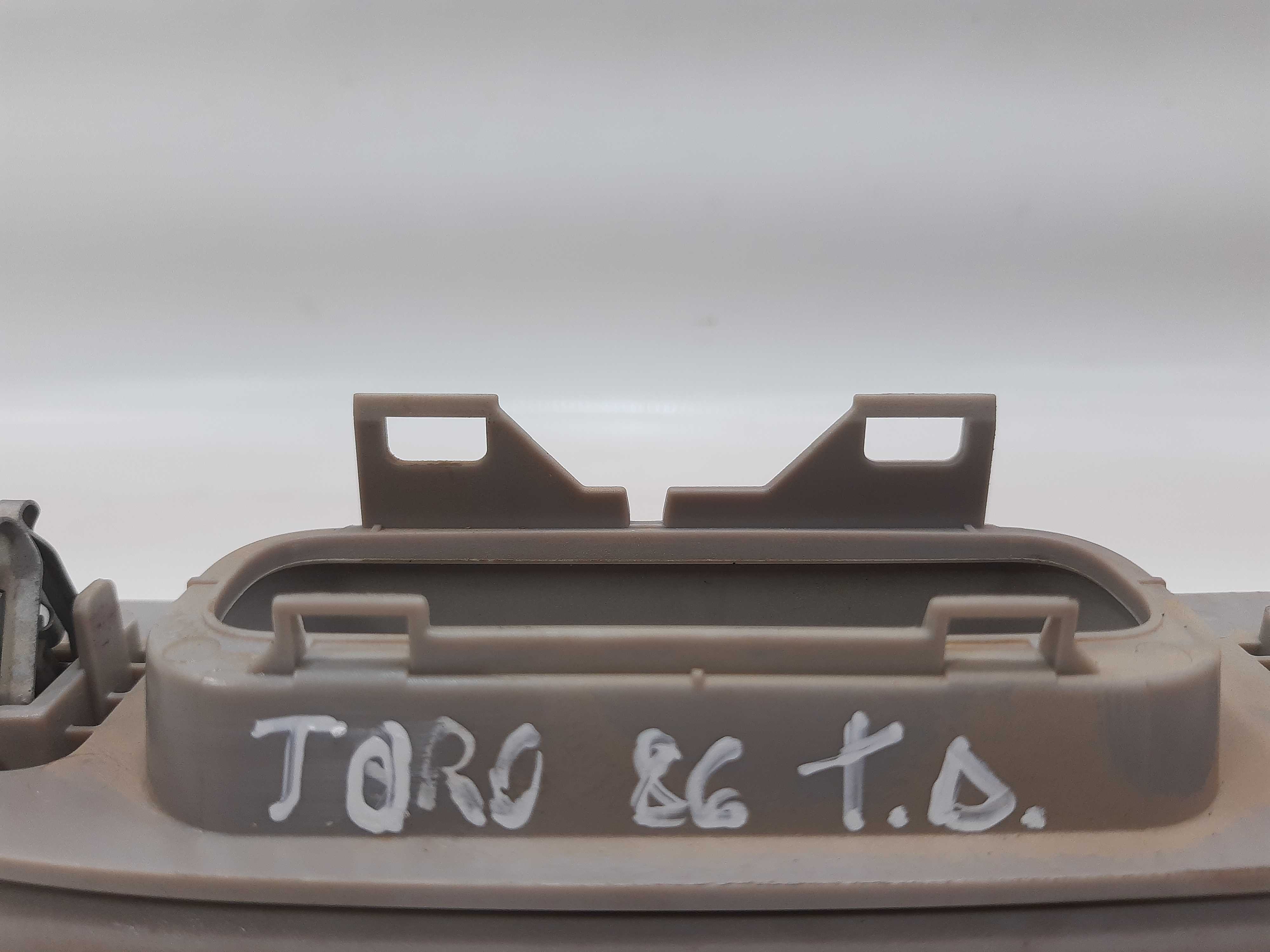 Pega Mão Apoio Braço Traseiro Direito Fiat Toro 2016 A 2020