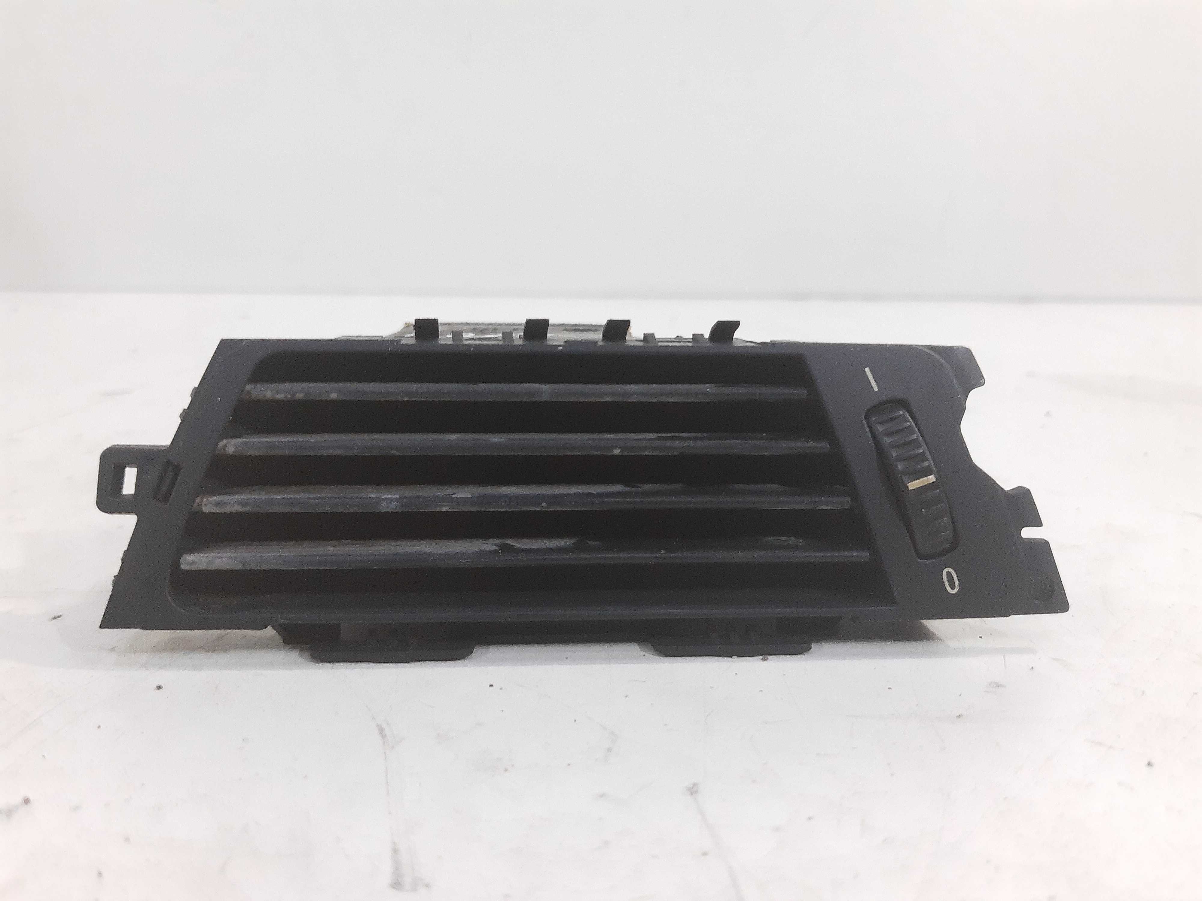 Difusor Ar Direito Bmw 320i E90 2006 2007  Á 2012 C/ Avaria