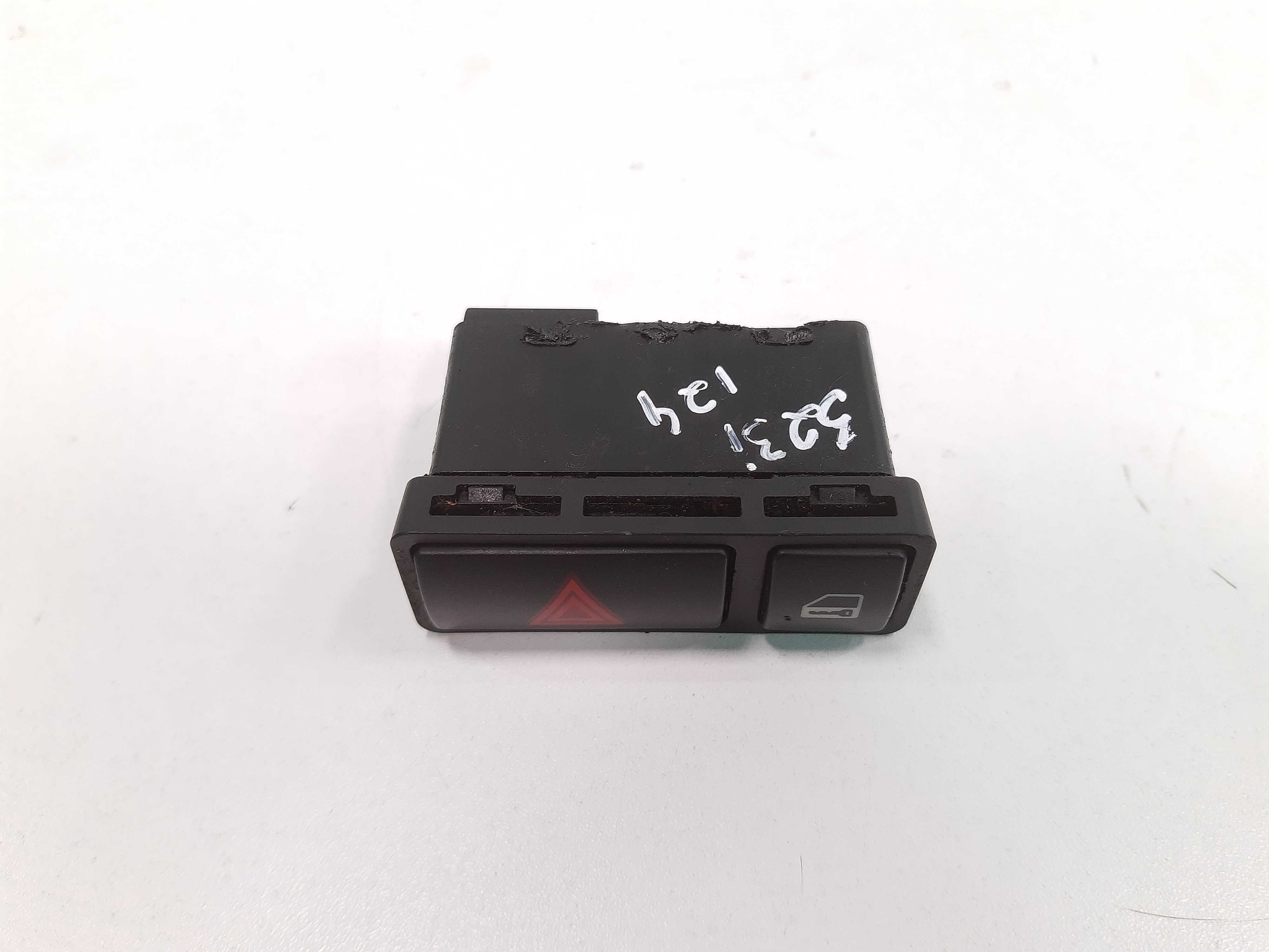 Interruptor Botão Alerta Emergência Bmw 323i E46 1998 Á 2002