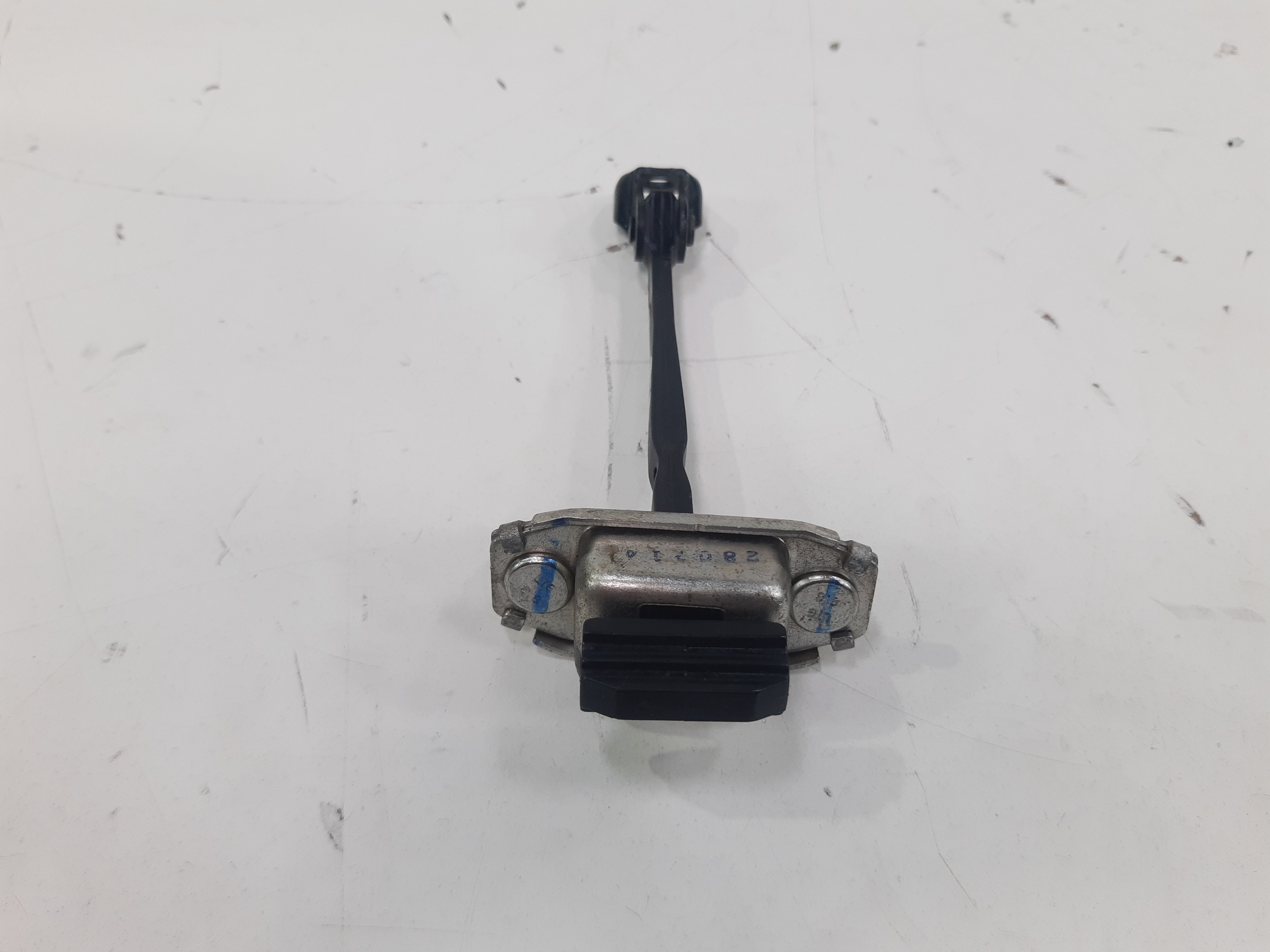 Limitador Porta Traseira Direita Chevrolet S10 2015 Á 2023