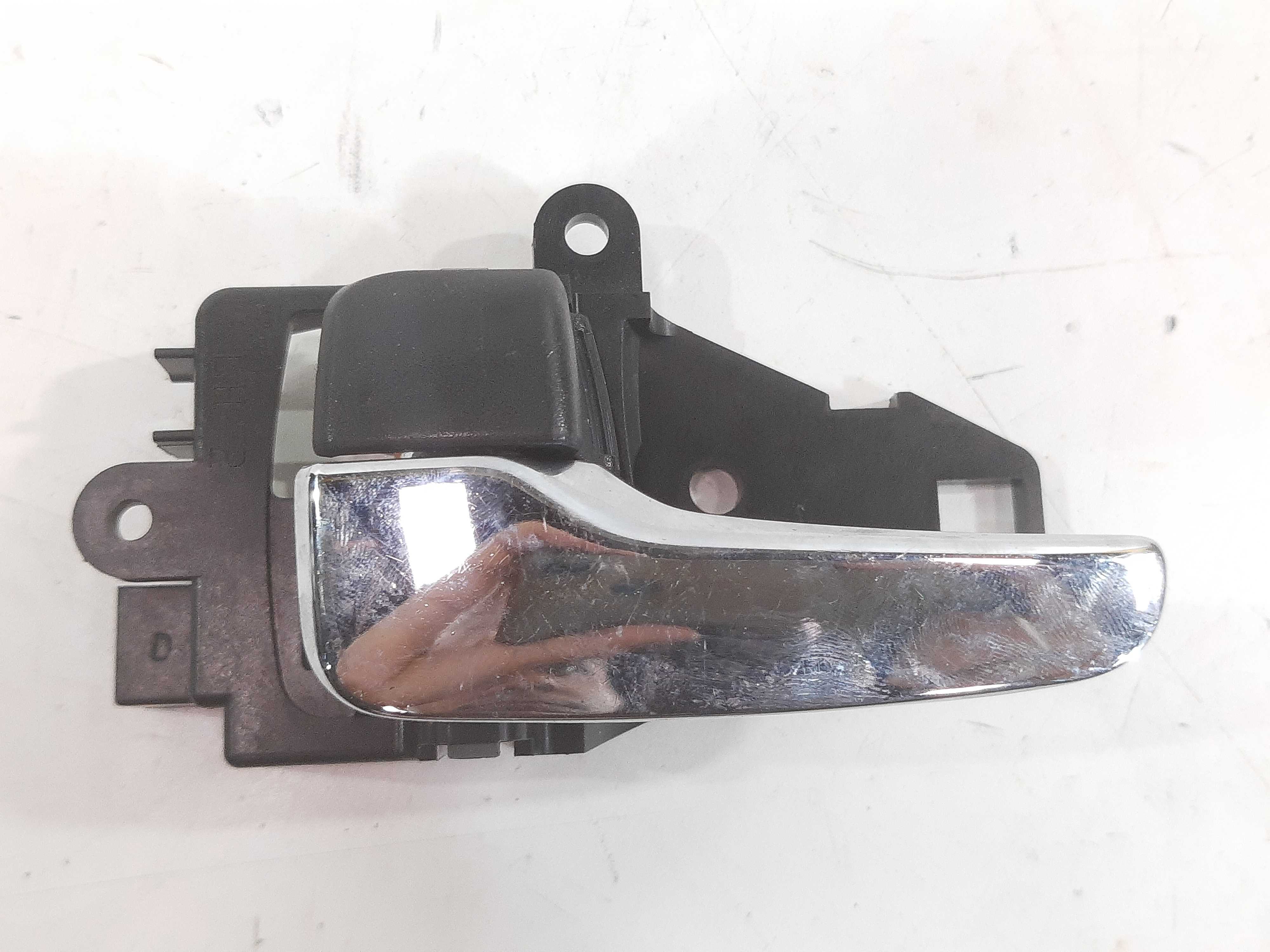 Maçaneta Interna Dianteira Esquerda Vw Amarok 2011 Á 2016 Xx