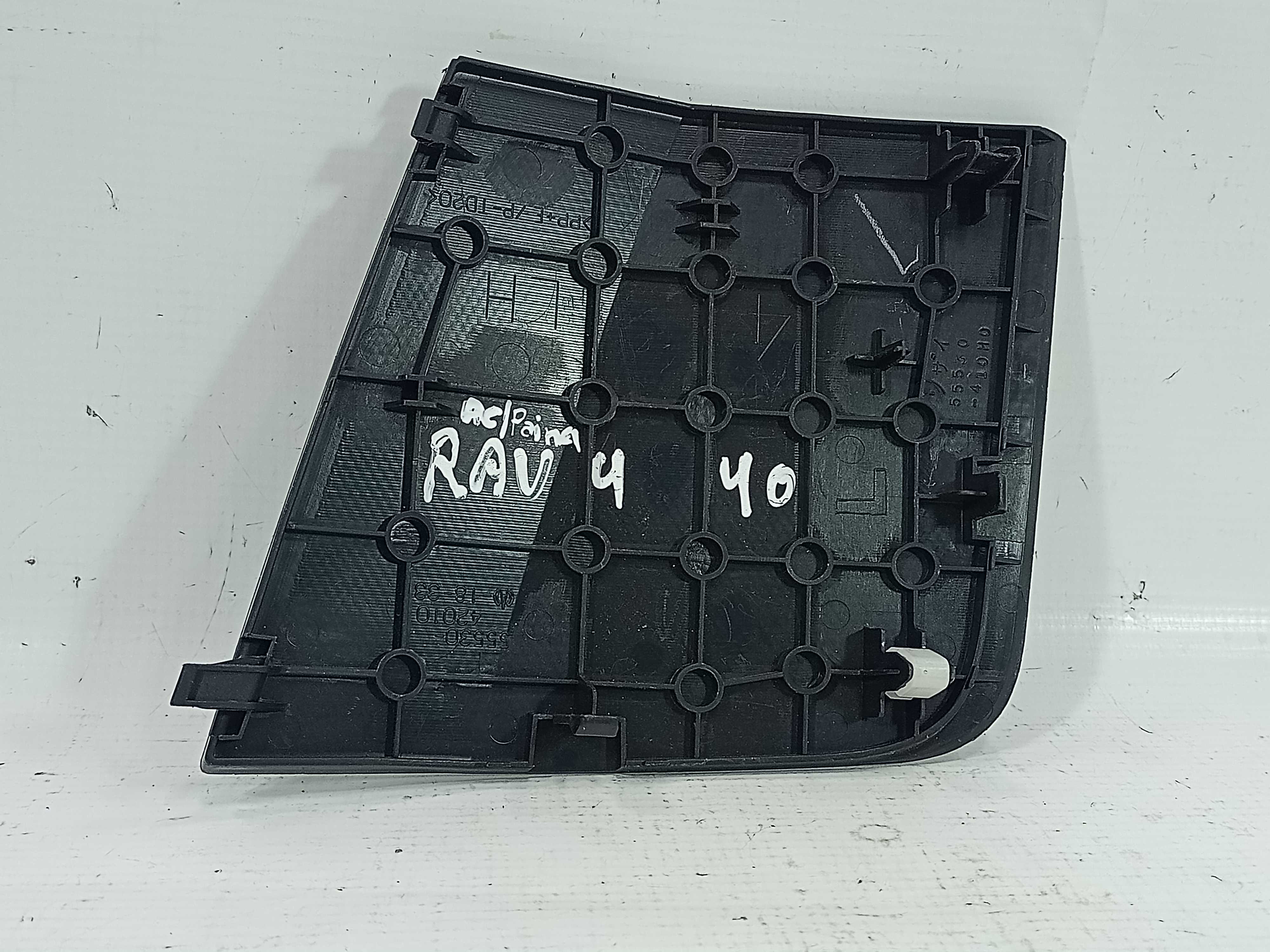 Acabamento Painel Tela Esquerdo Toyota Rav4 2013 2014 Á 2016