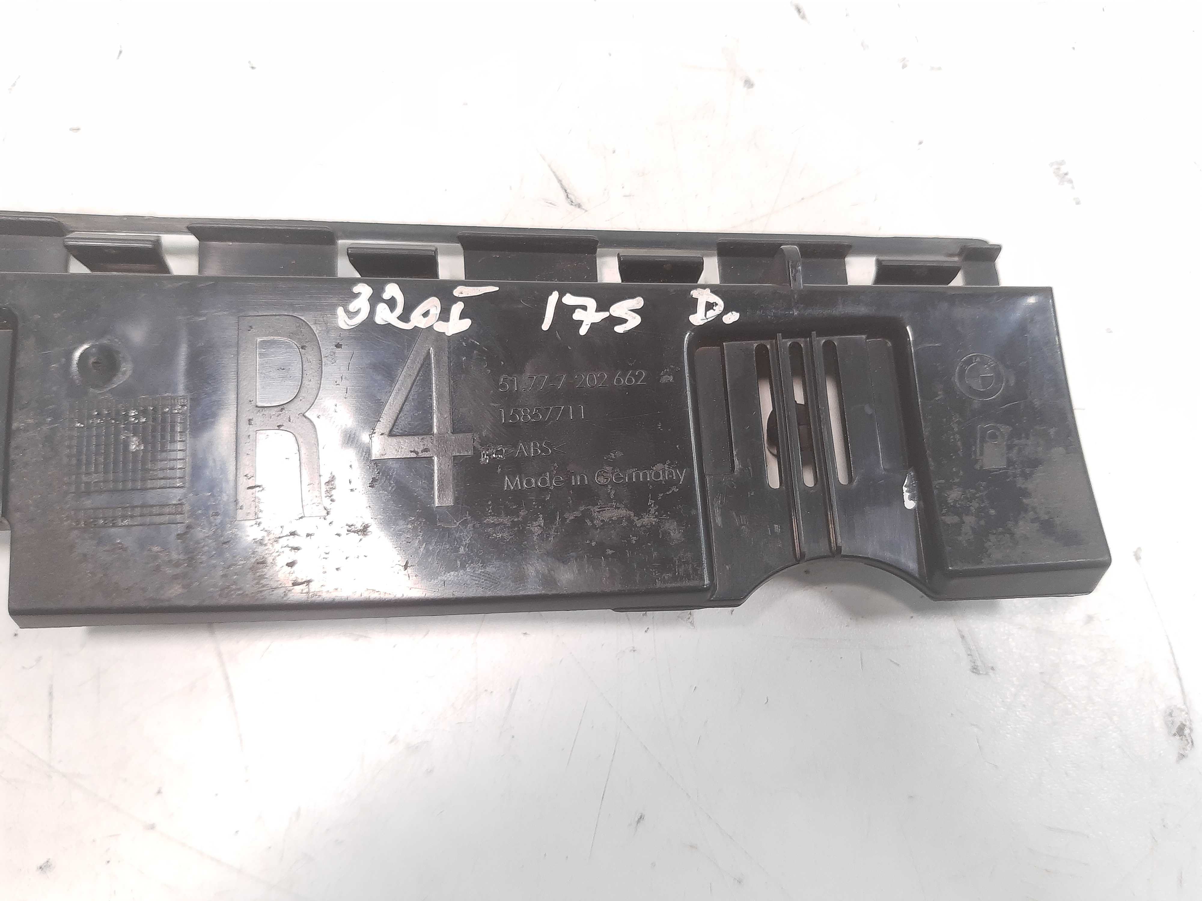 Guia  Parachoque Dianteiro Bmw 320i E90 2006 2007 Á 2012