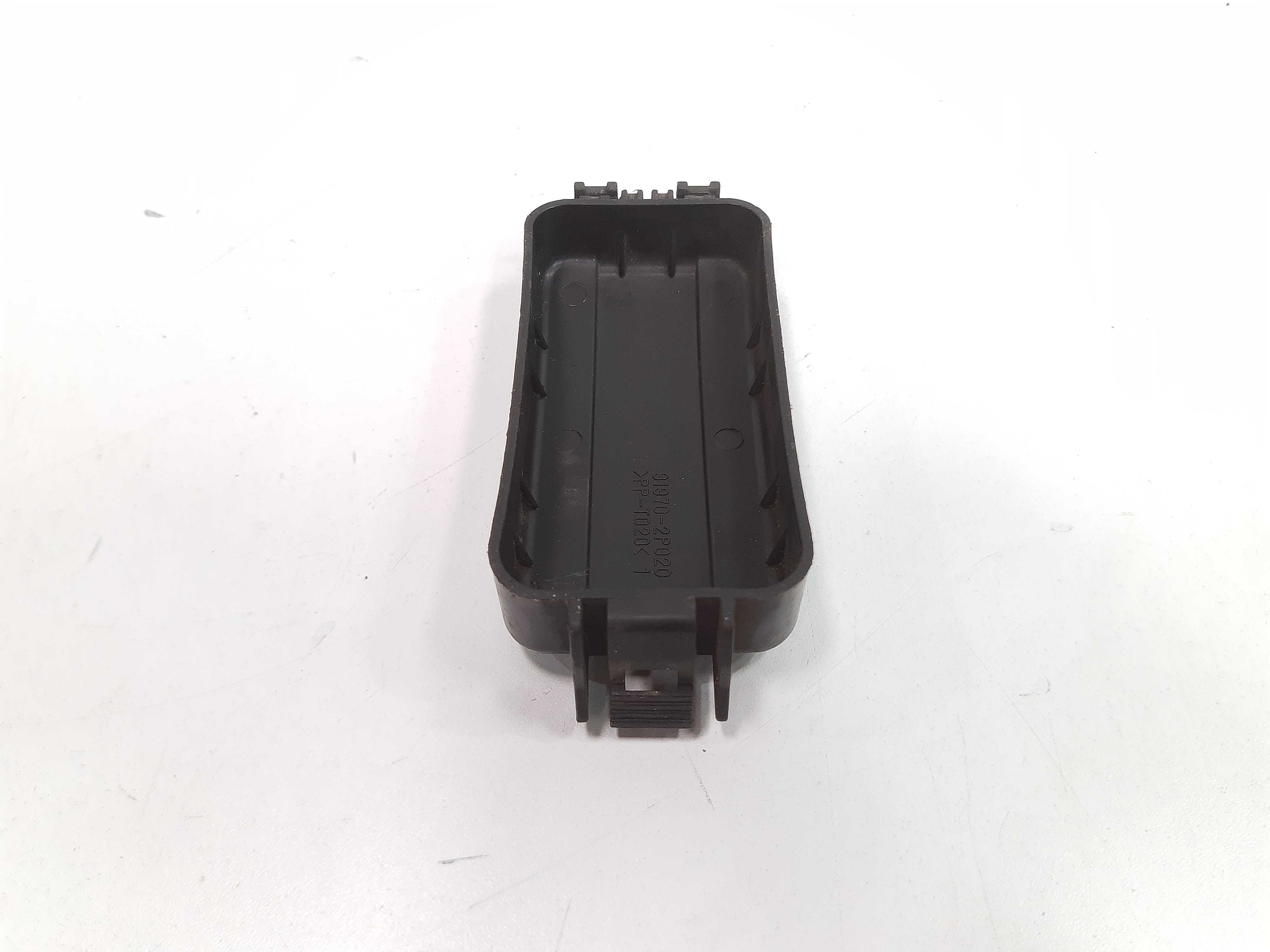 Tampa Polo Positivo Bateria Kia Sorento 2010 2011 2012 2013