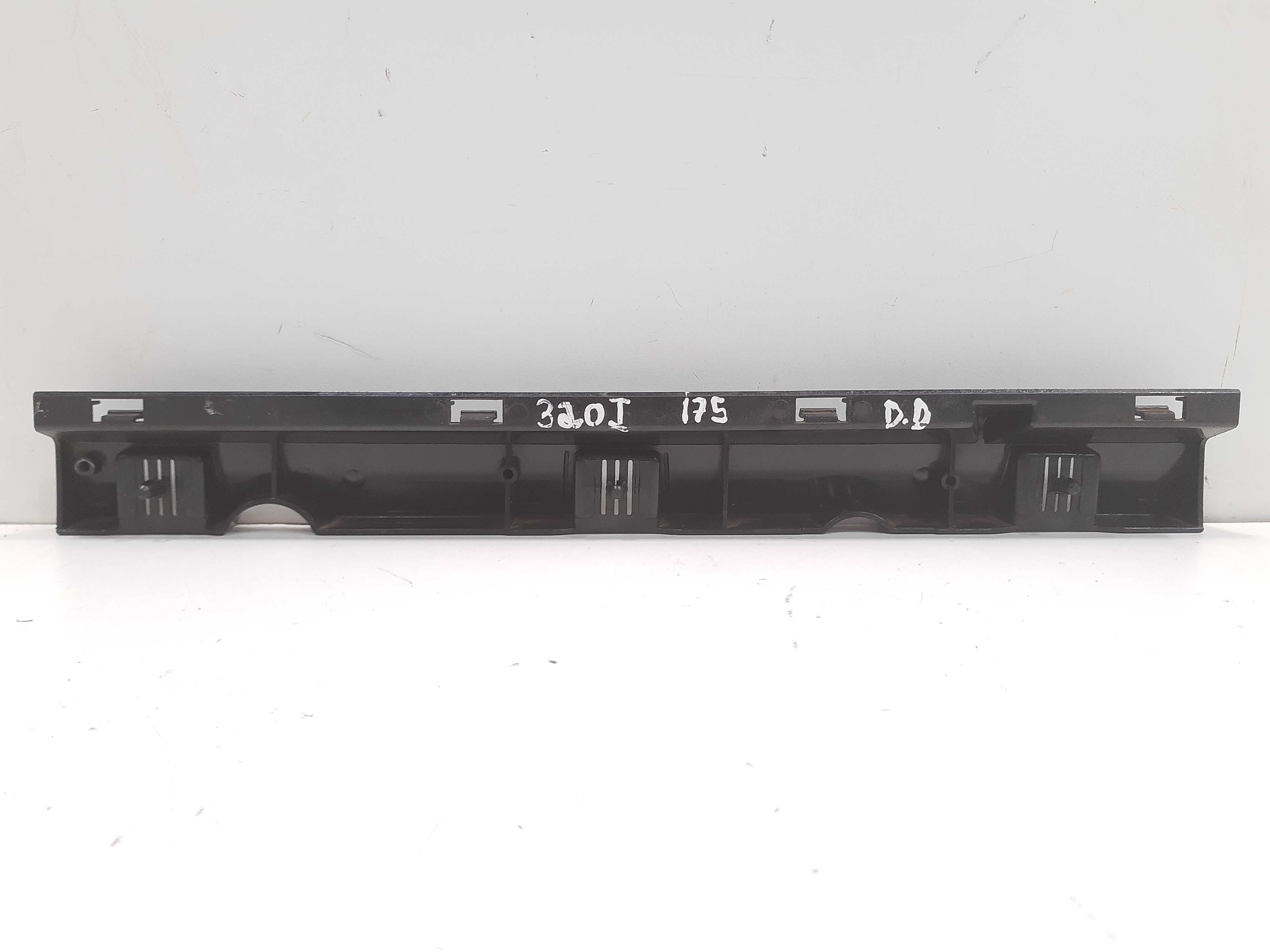 Guia Paralama Direito Bmw 320i E90 2006 2007 2008 Á 2012