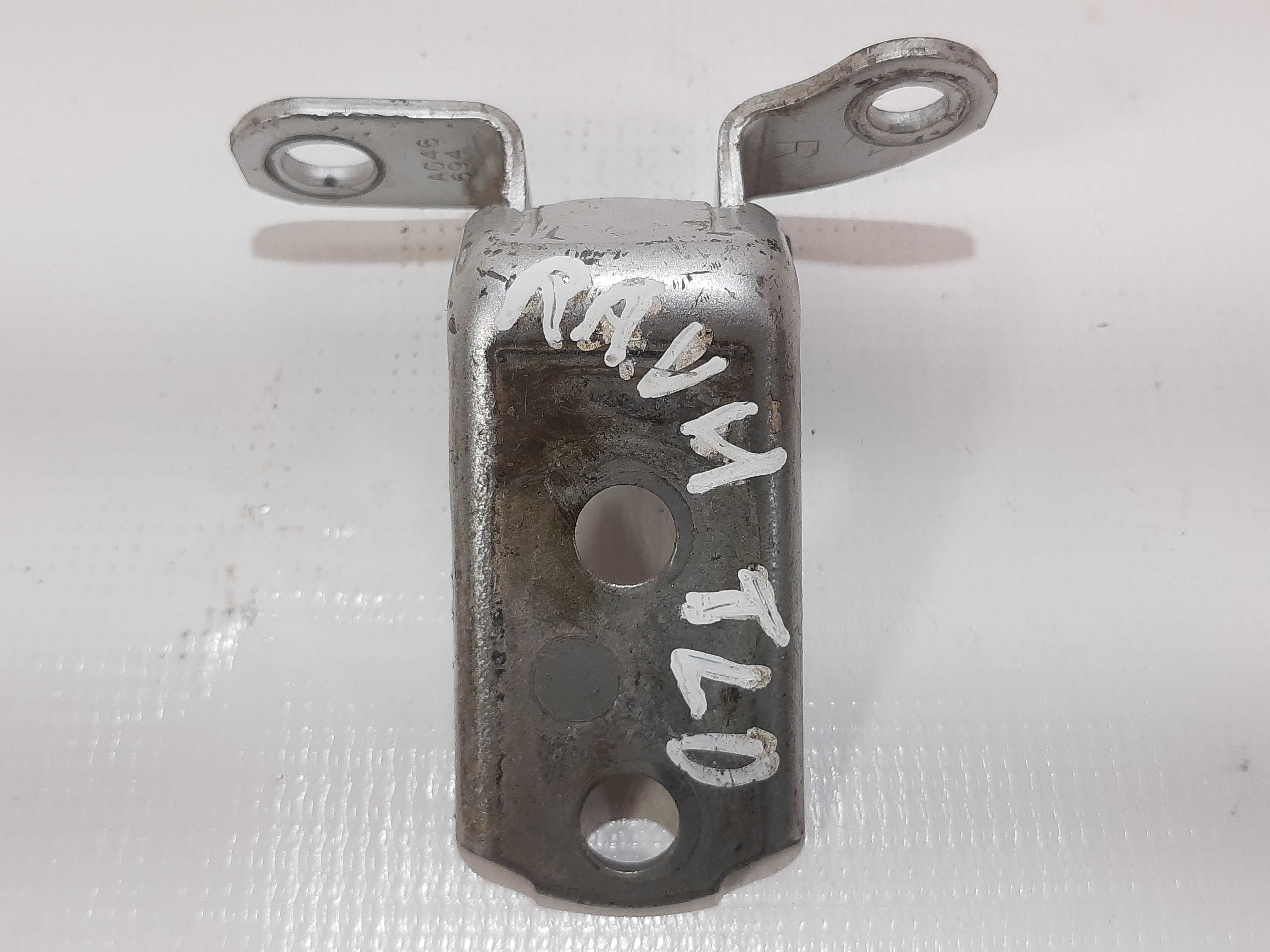Dobradiça Porta Traseira Direita Toyota Rav4 2008 A 2015
