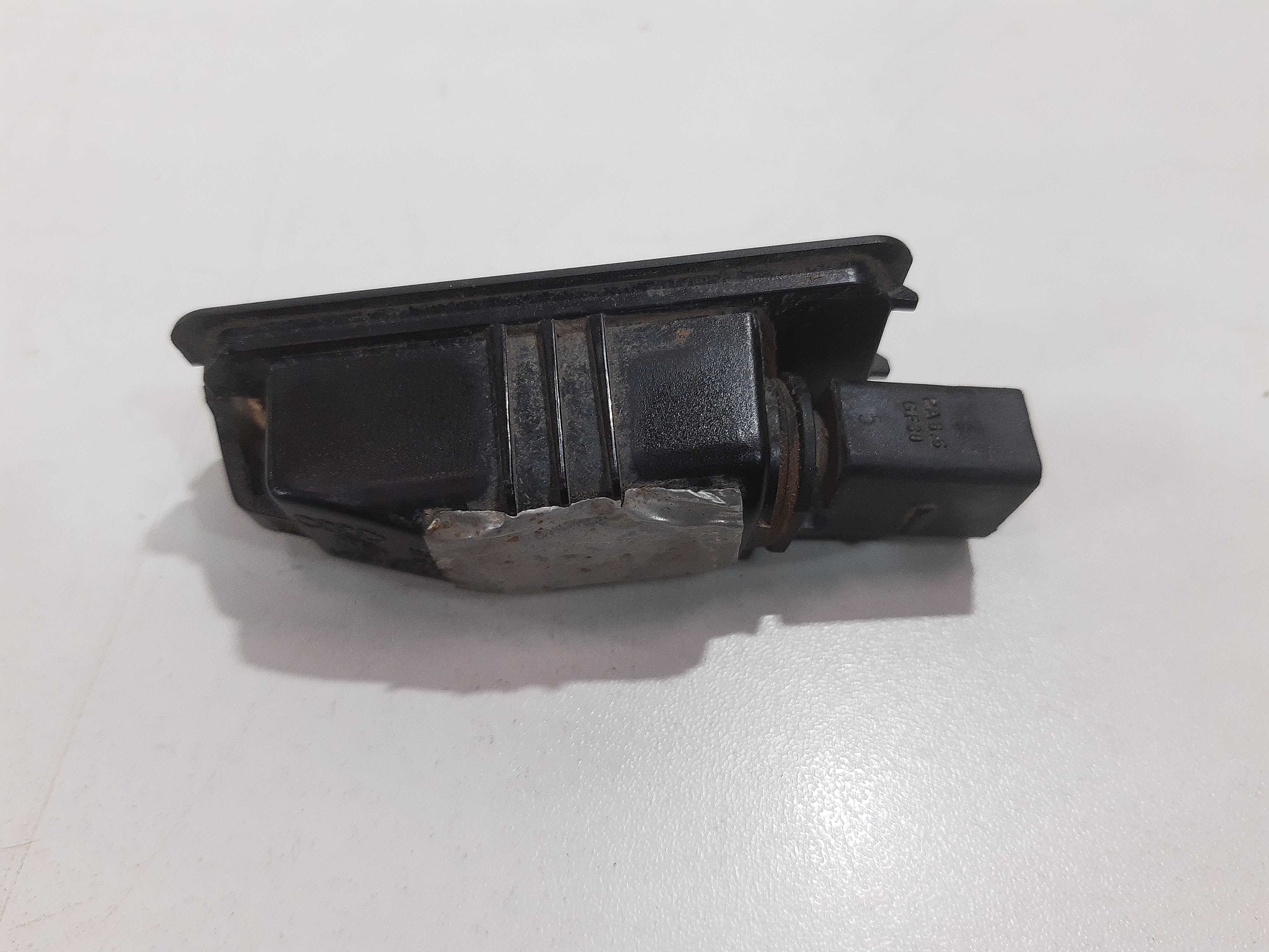 Lanterna Luz Placa Direita Porsche Cayenne 2011 Á 2015
