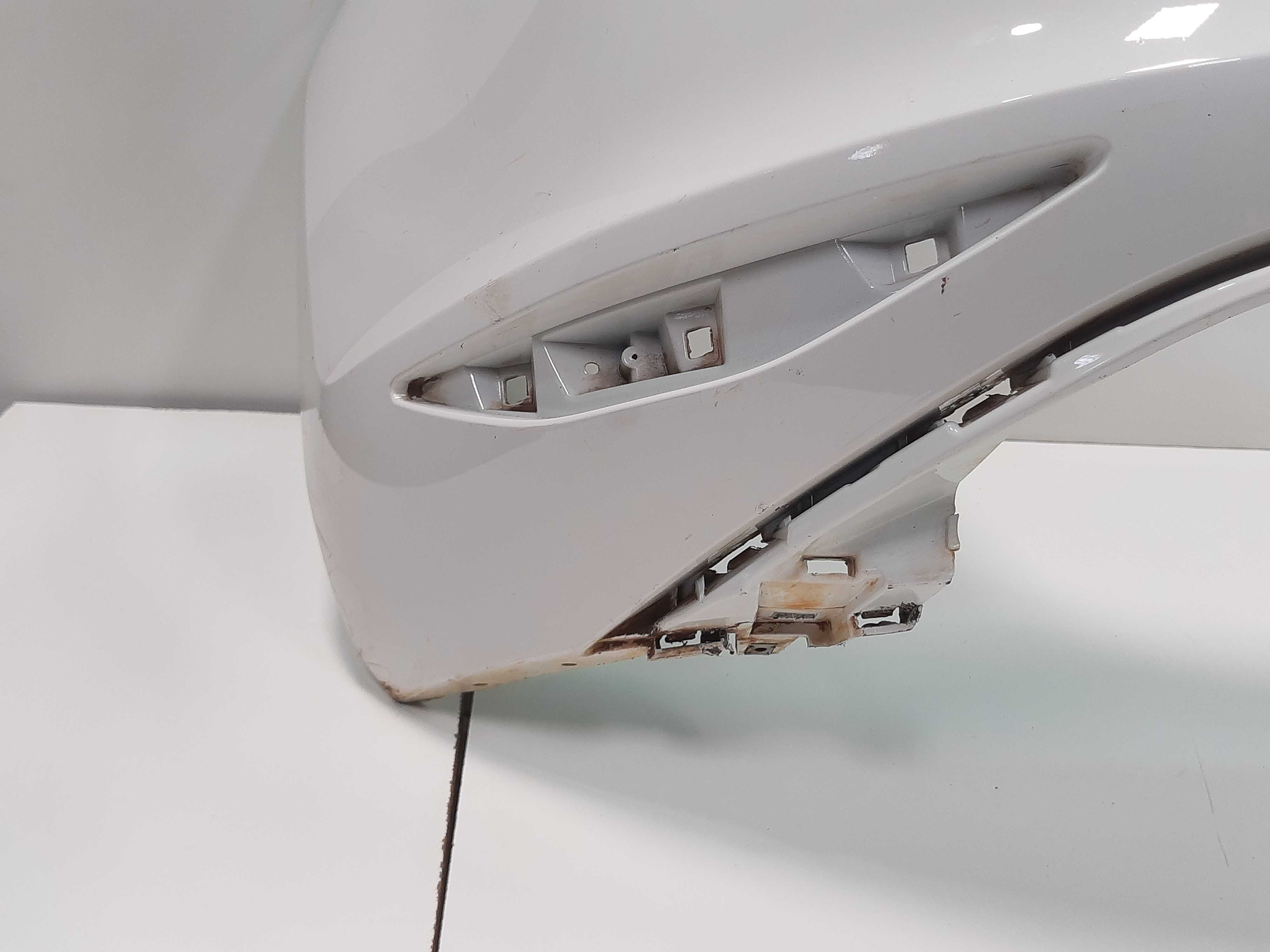 Parachoque Traseiro Vw Golf Tsi 2014 A 2018 Com Detalhes