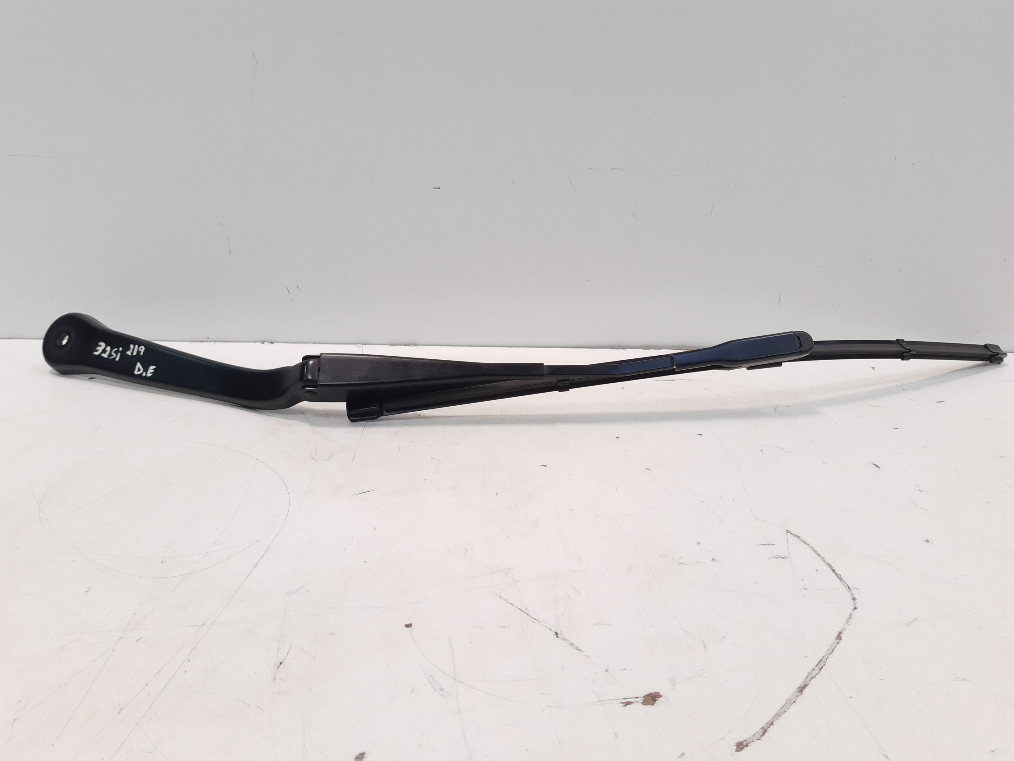 Braço Esq Limpador Parabrisa Bmw 325i 2006 07 08 Á 2012 Xx