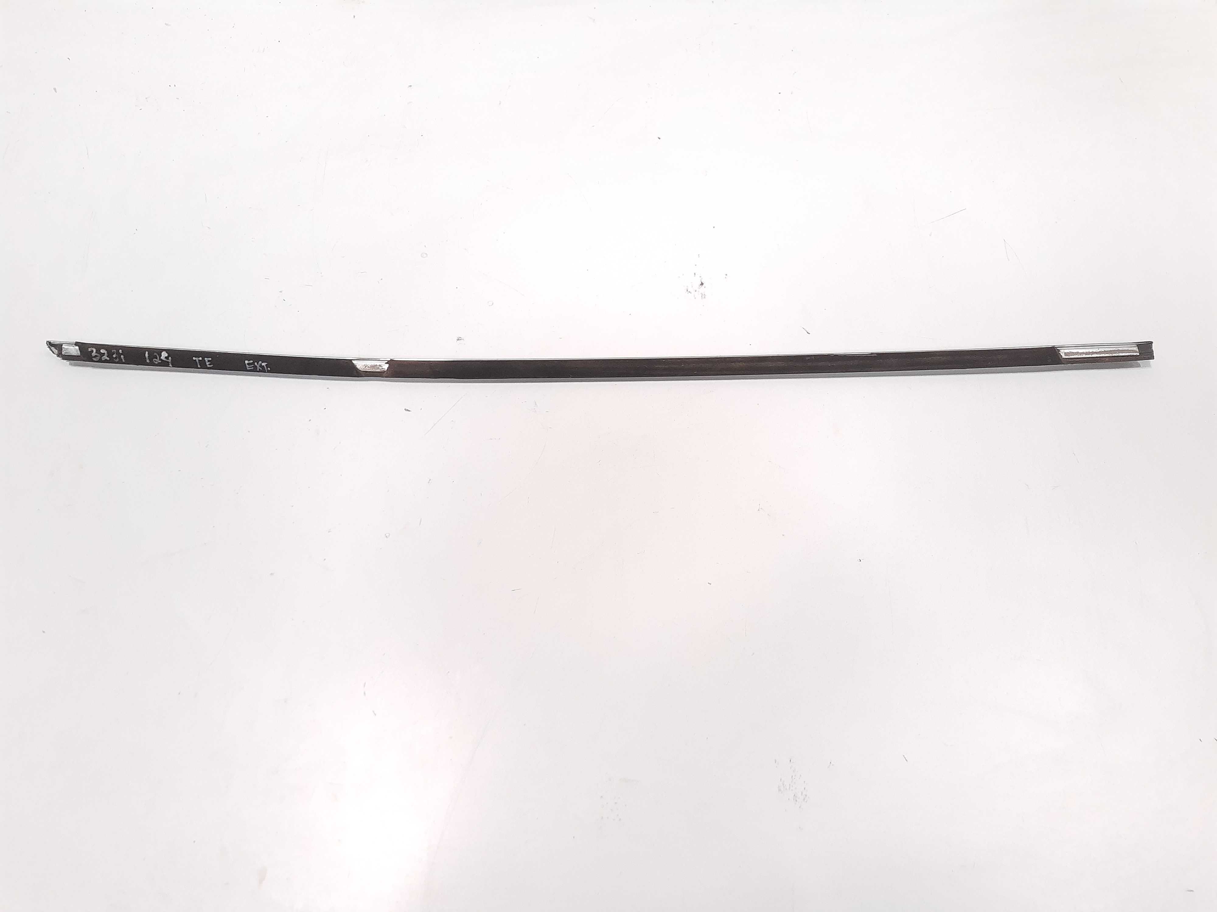Pestana Externa Traseira Esquerda Bmw 323i E46 1998 Á 2002