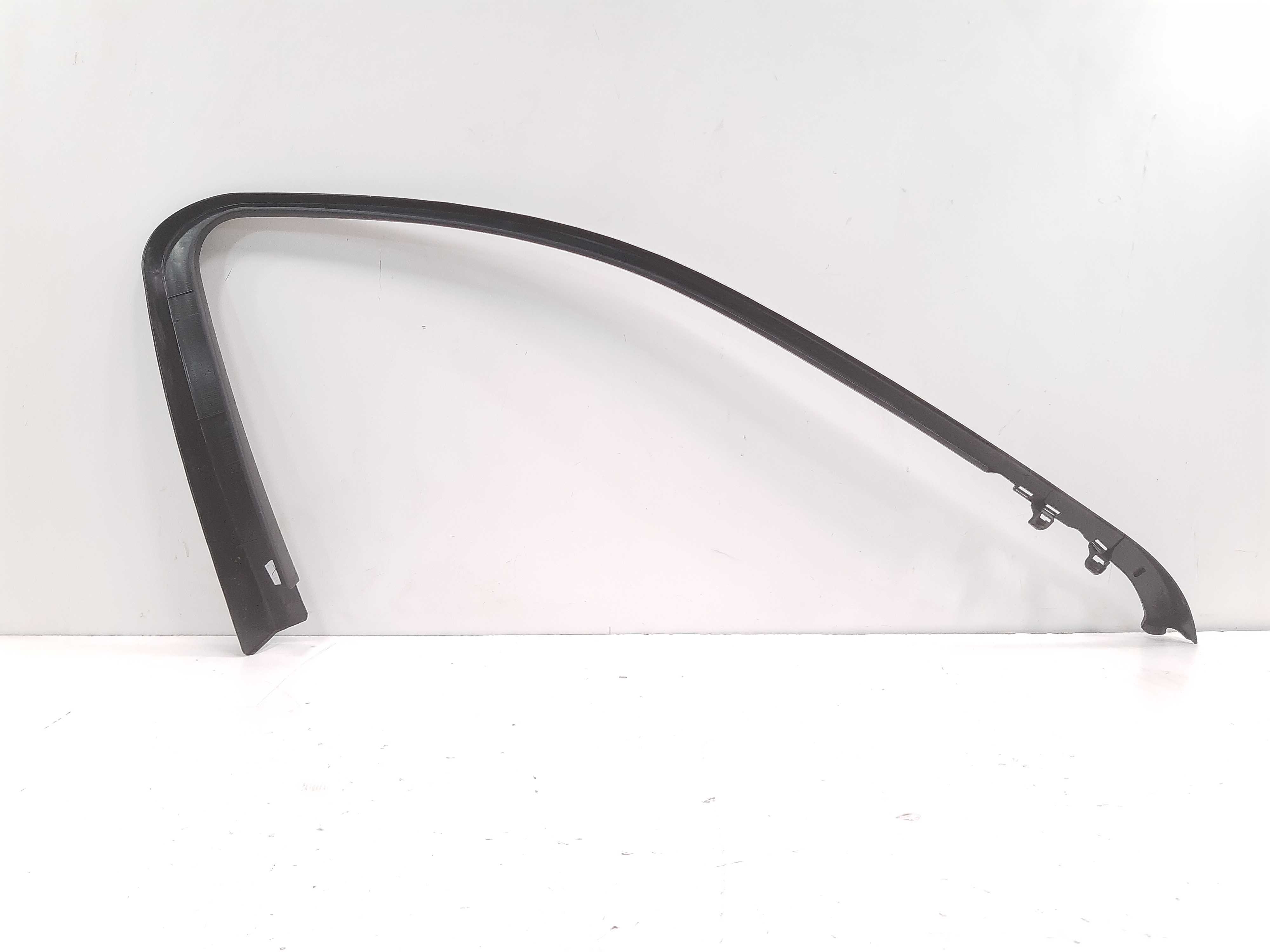 Guarnição Porta Dianteira Direita Mercedes E350 2009 Á 2013