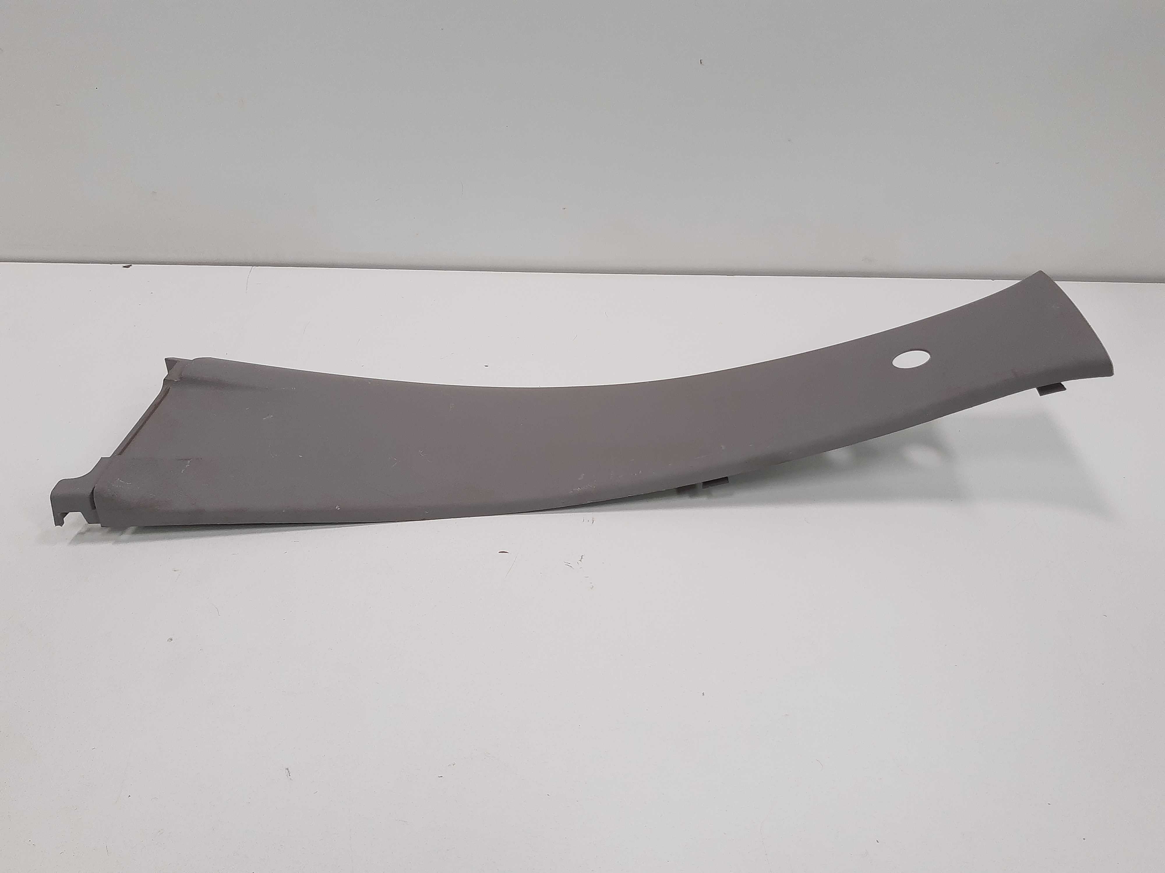 Moldura Coluna Central Esquerda Toyota Etios 2012 A 2016