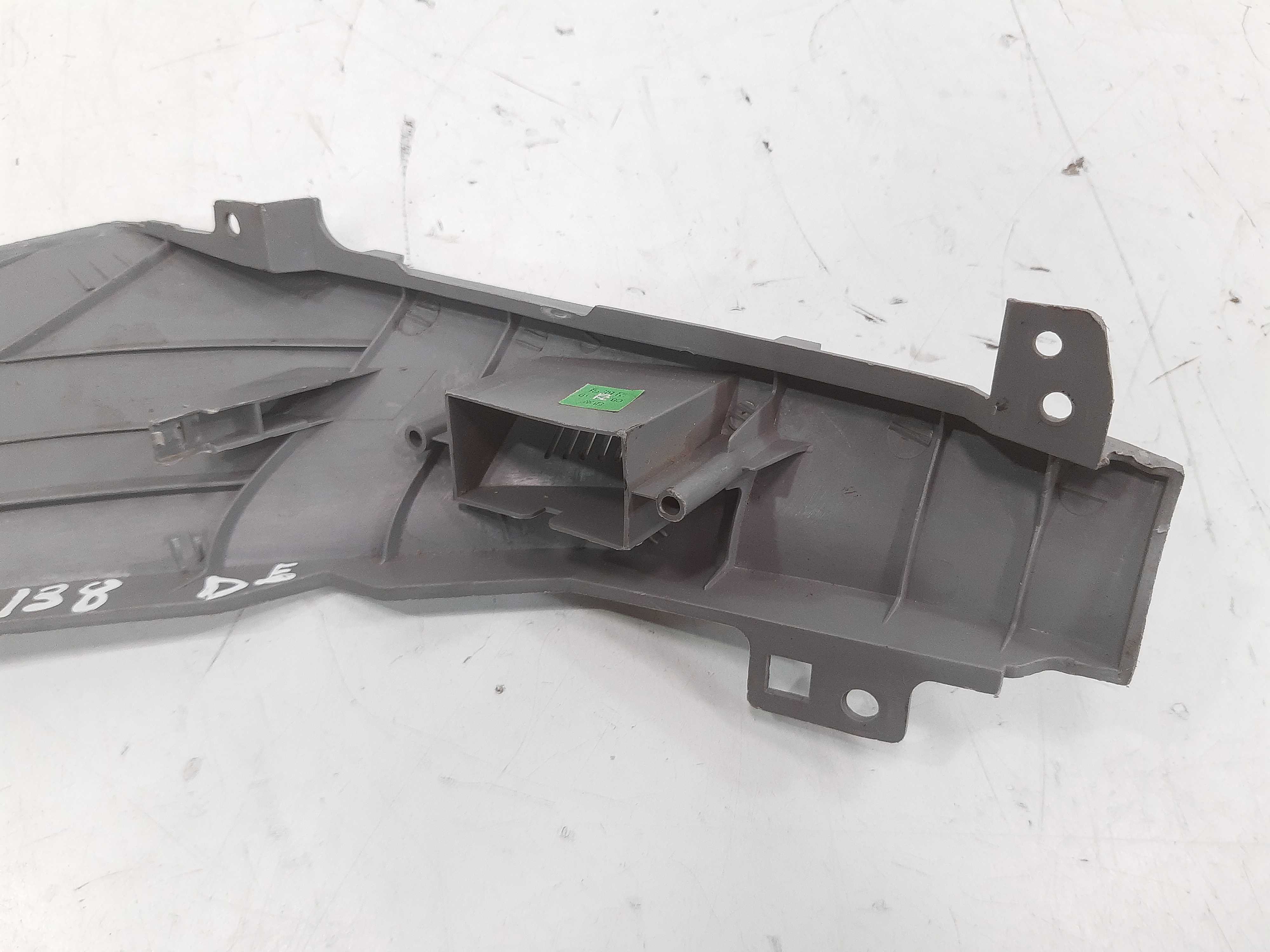 Acabamento Esquerdo Painel Kia Sorento 2006 Á 2009 Xx