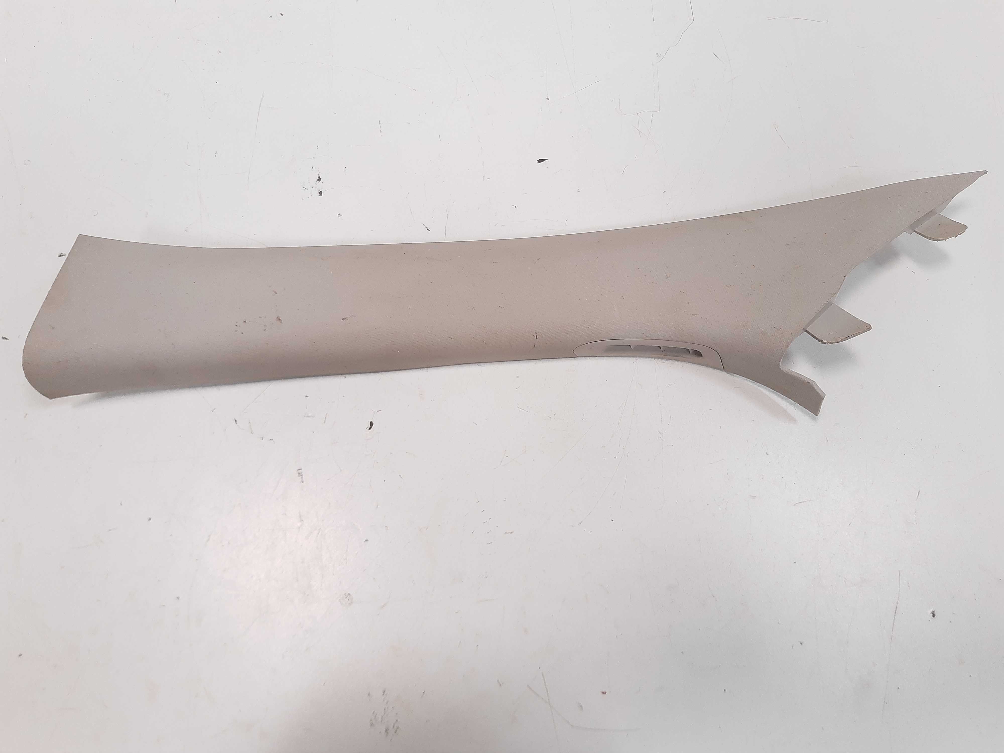 Acabamento Esq Coluna Parabrisa Jeep Cherokee 11 Á 14 Xx