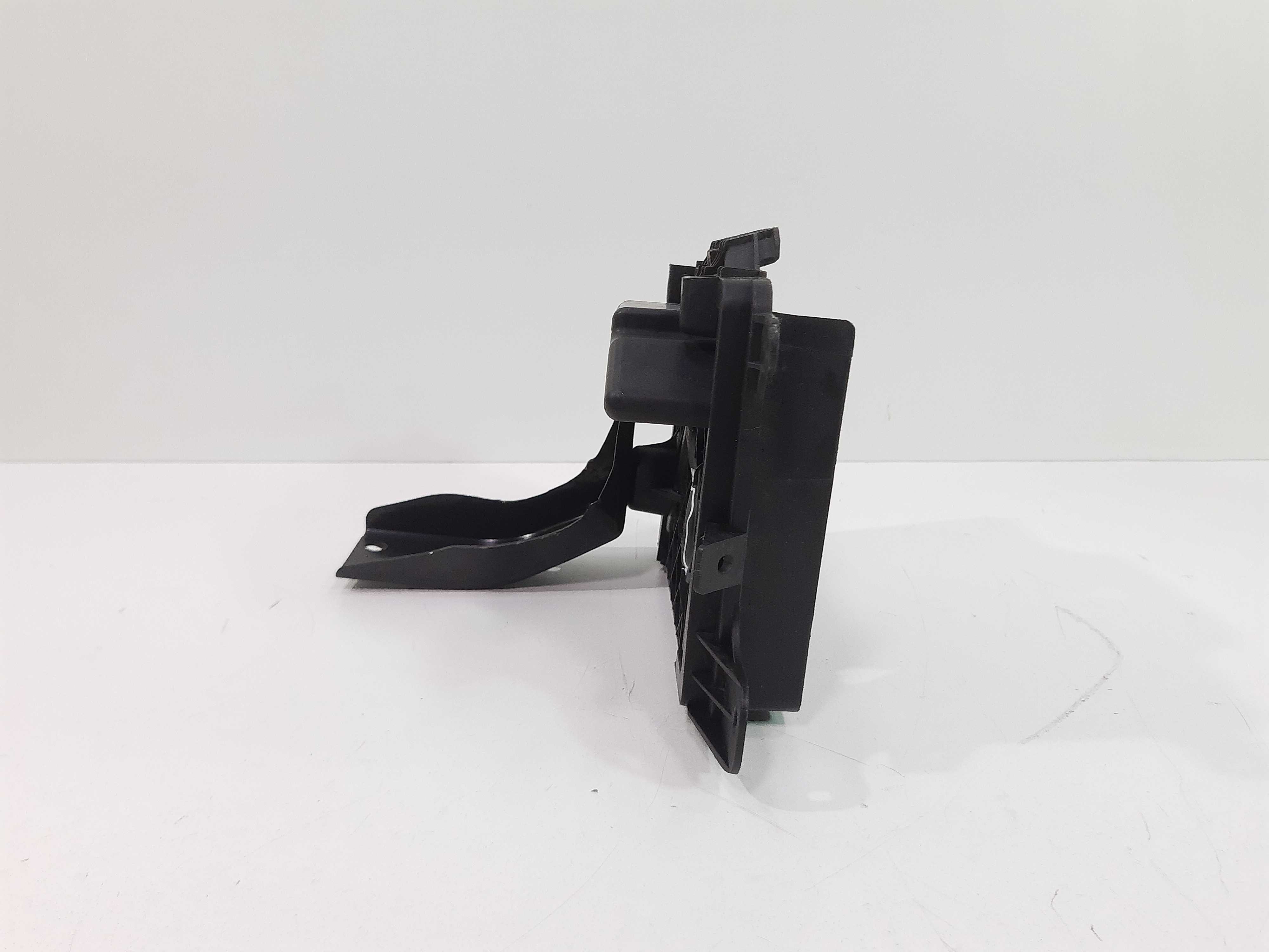 Suporte Caixa Bateria Ford Fusion 2006 A 2010 Com Avaria