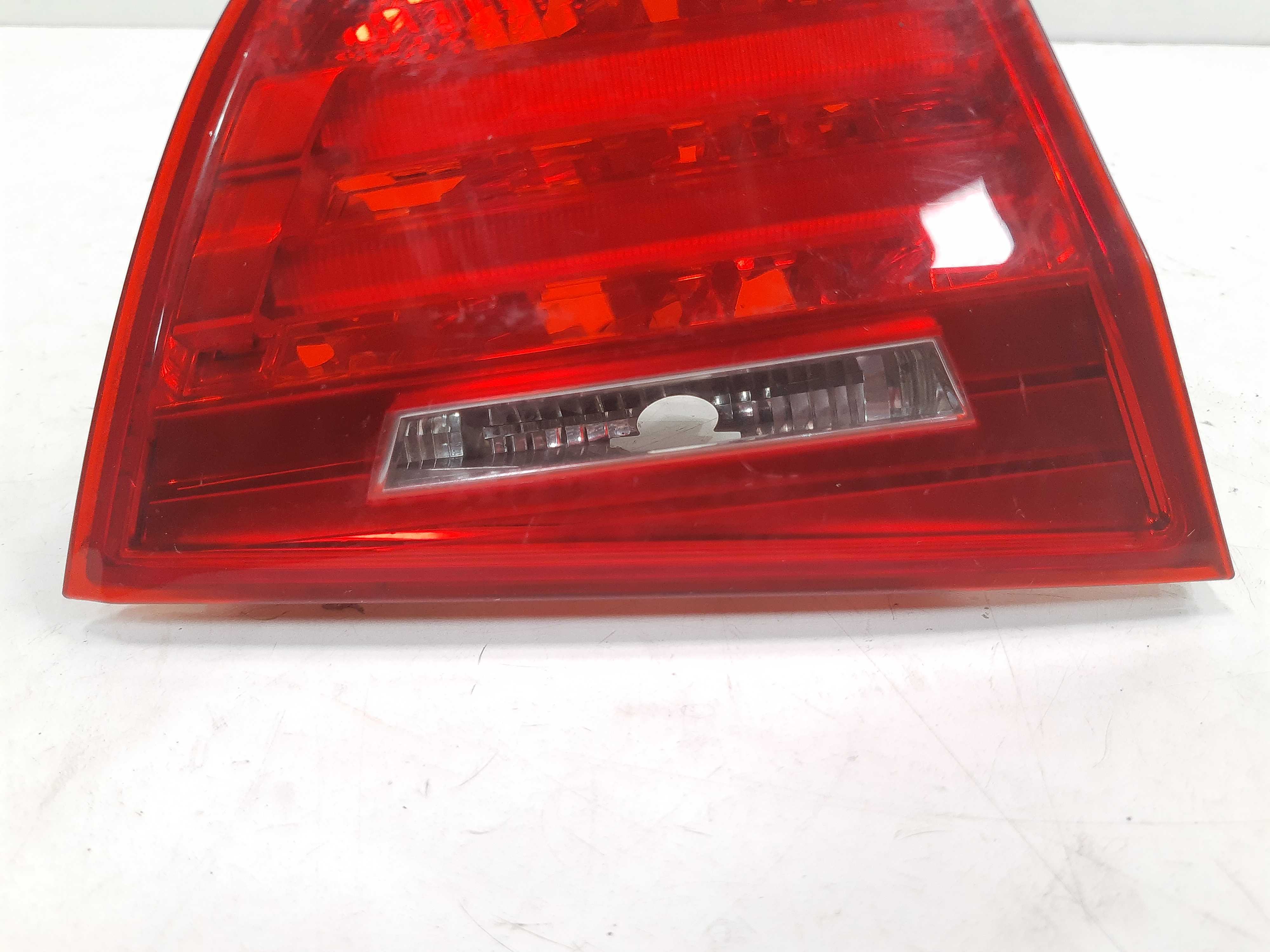 Lanterna Esquerda Tampa Bmw 320i 2010 2011 2012 Xx