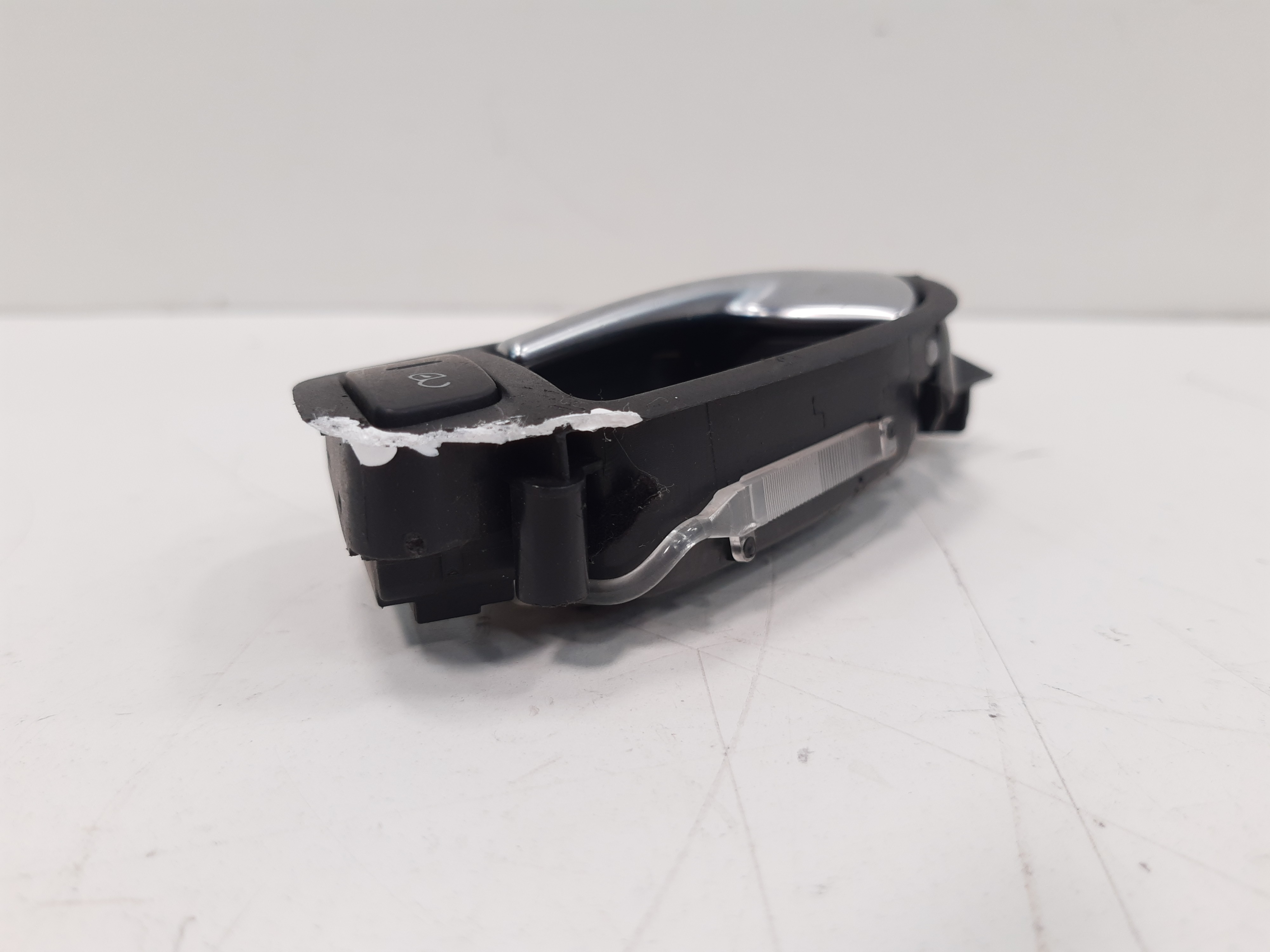 Maçaneta Int Porta Dianteira Esquerda Vw Tiguan 2014 A 2018