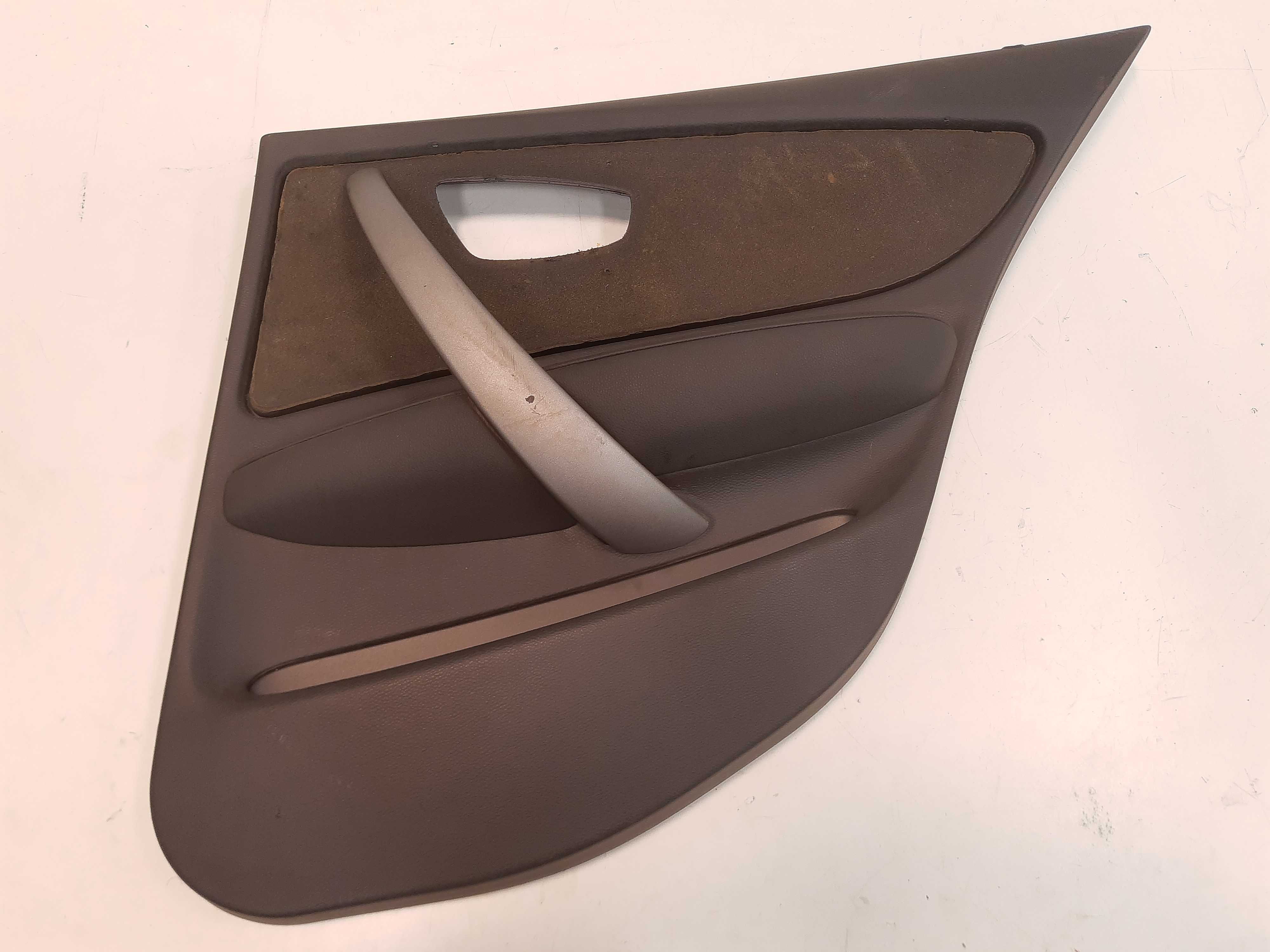 Forro Porta Traseira Direito Bmw 118i 2008 2009 2010 Á 2012