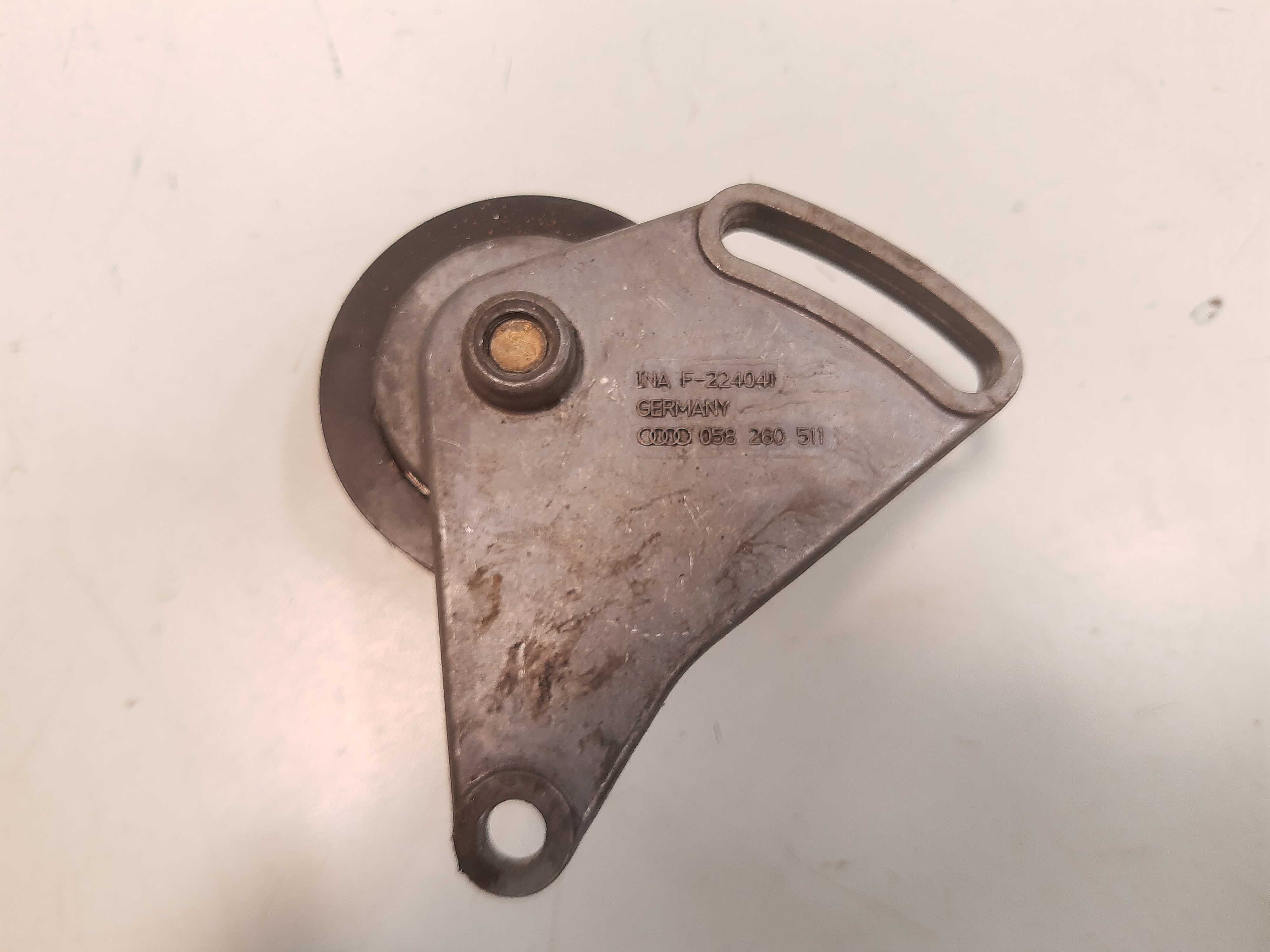 Tensor Correia Alternador Vw Passat Fsi 2.0 Turbo 06 Á 10