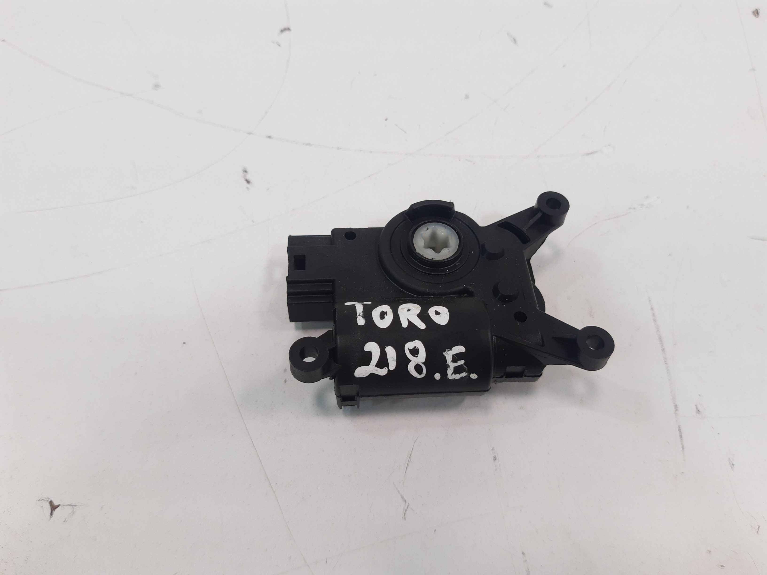 Motor Atuador Esquerdo Fiat Toro Freedom 1.3 2022 Á 2024 Xx