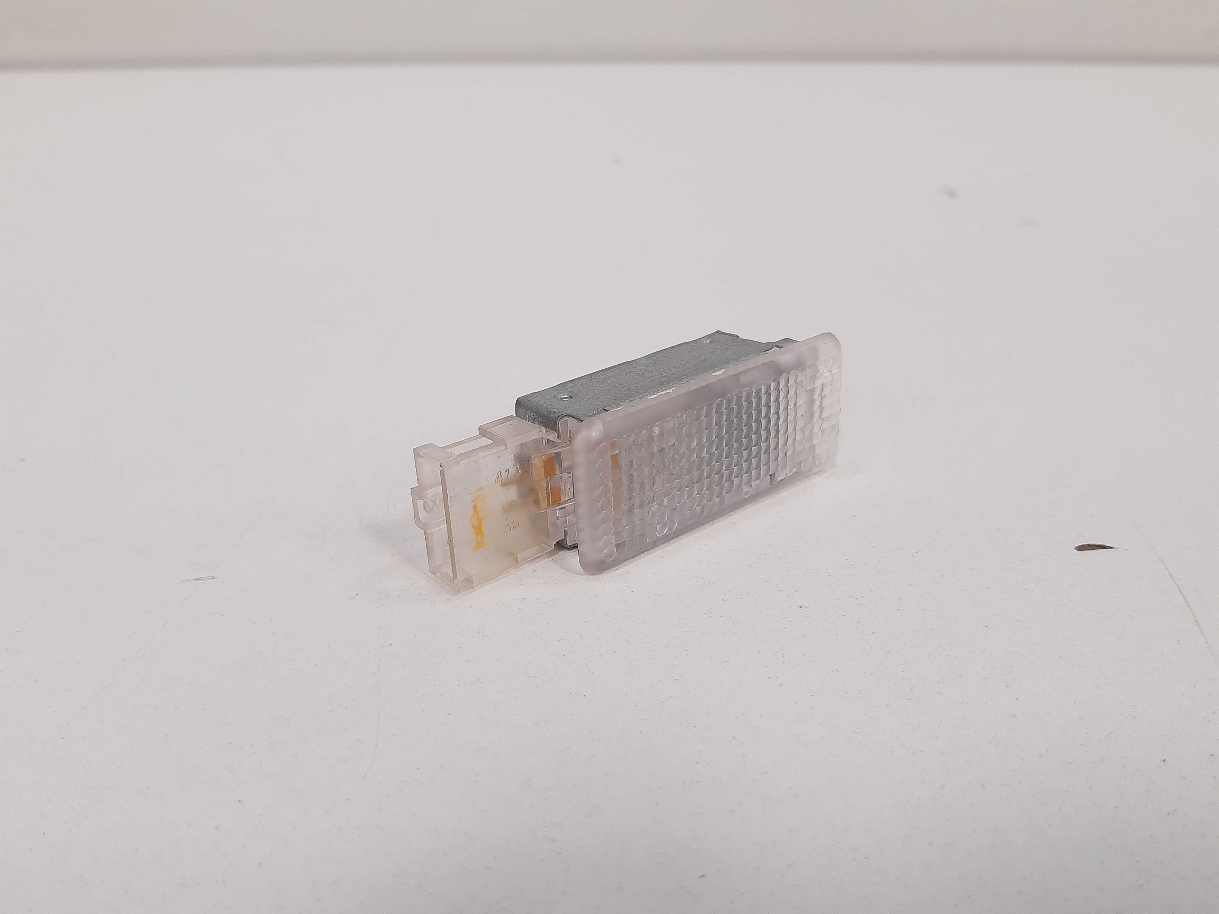 Luz Cortesia Porta Luvas Volkswagen Golf Tsi 2014 A 2018