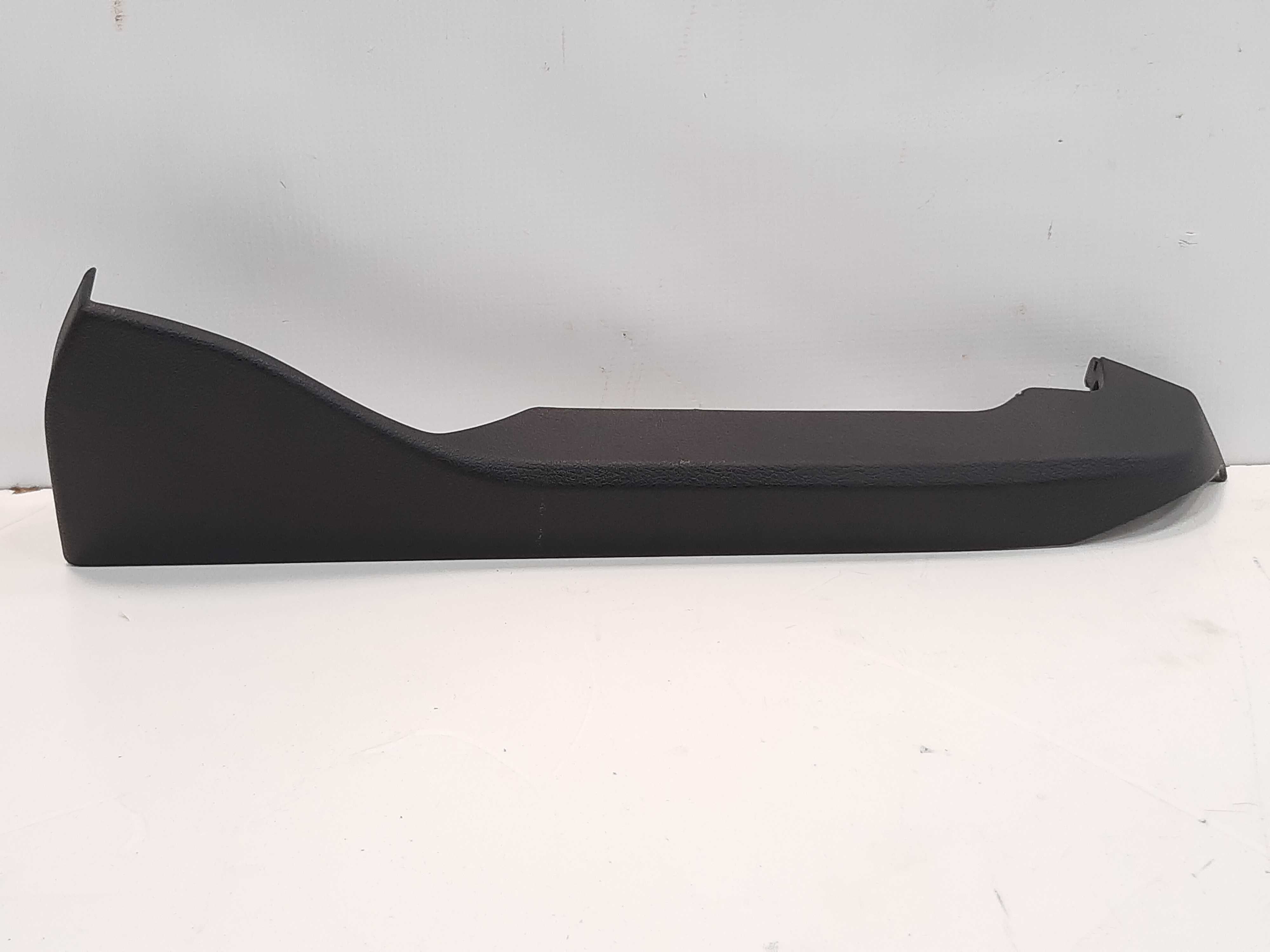 Acabamento Moldura Dianteira Direita Bmw 750i 2011 A 2015