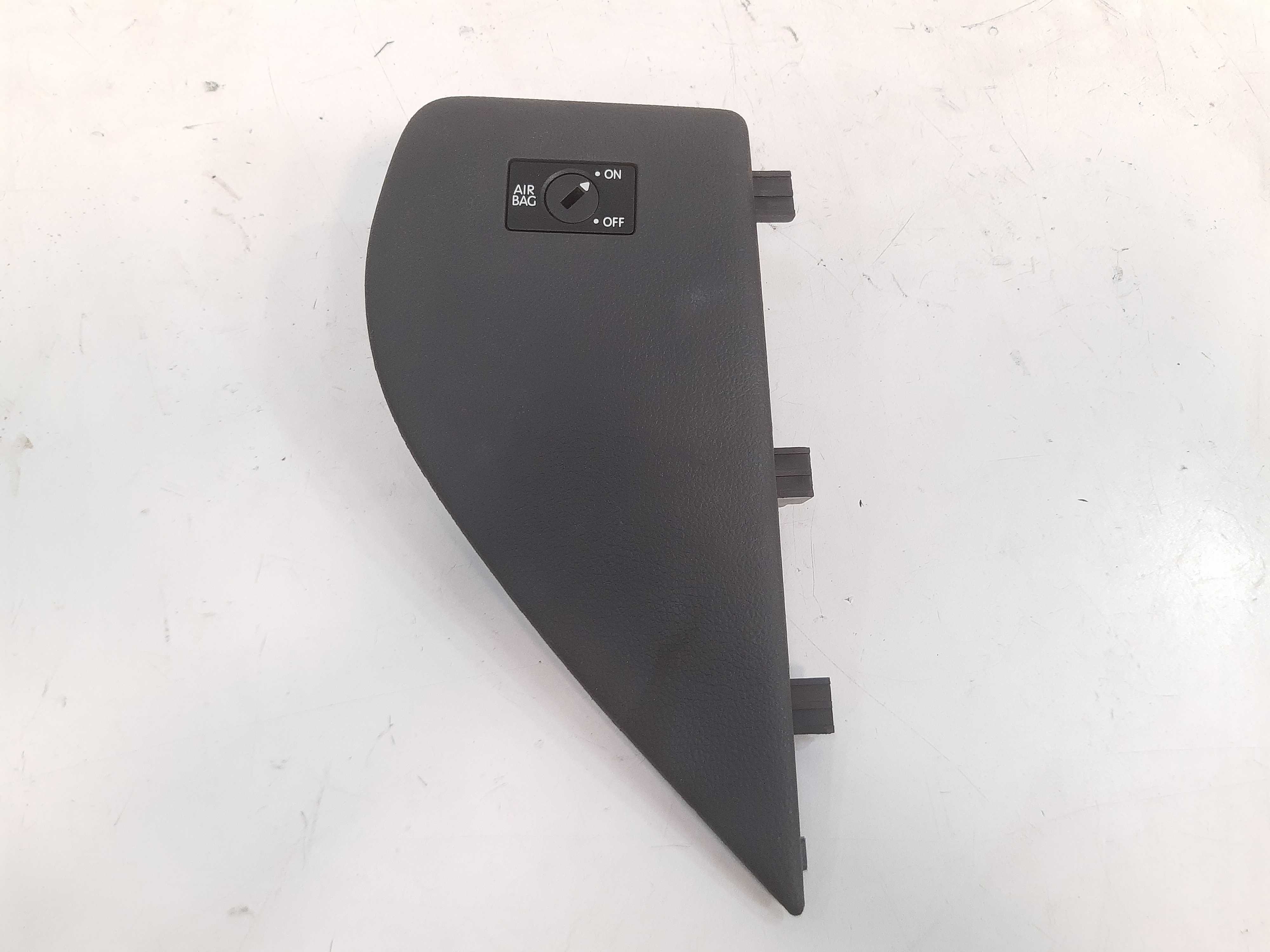 Moldura Painel Lateral Direito Vw Amarok 2011 Á 2016 Xx